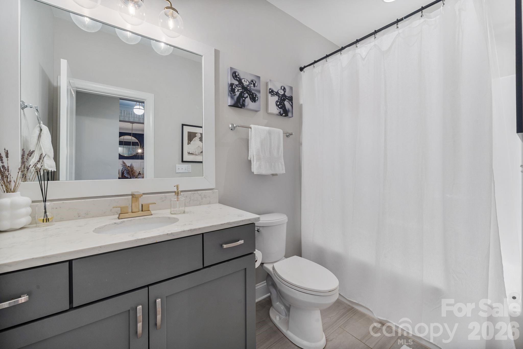 209 Country Lake Drive — Mooresville