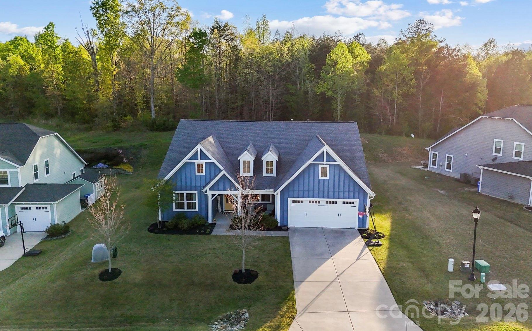 209 Country Lake Drive — Mooresville