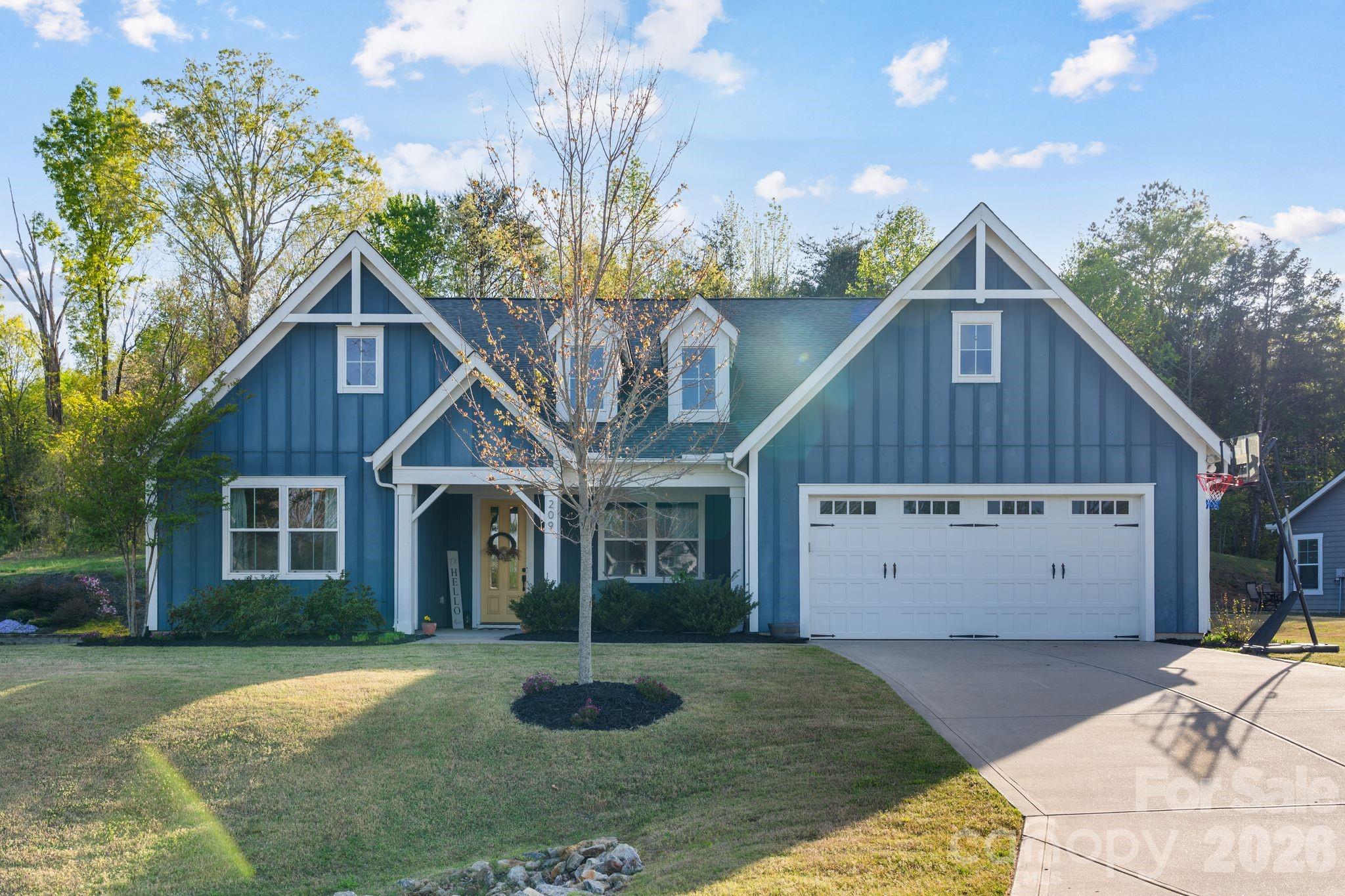 209 Country Lake Drive — Mooresville