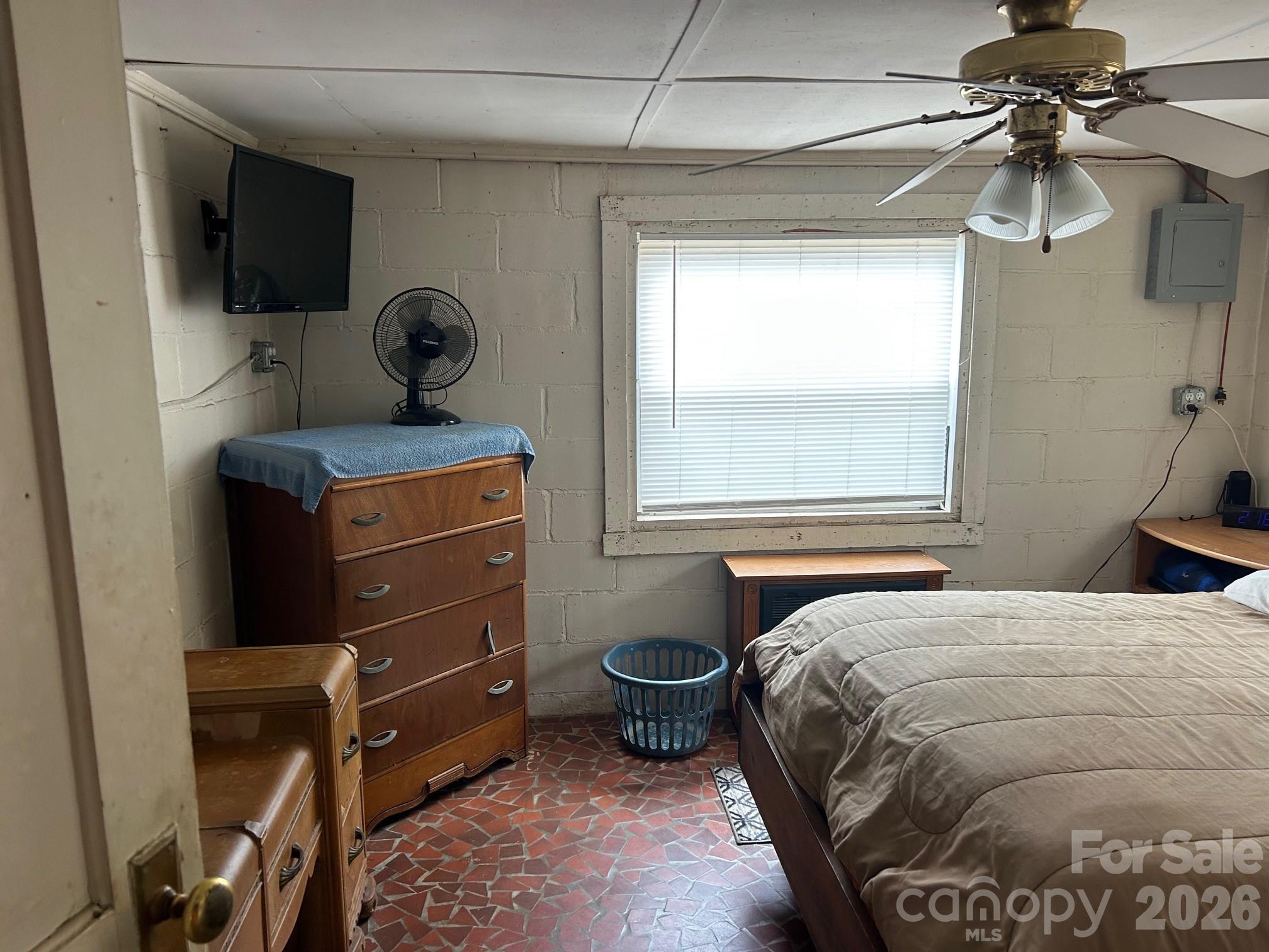 4237 Laurel Hill Road — Claremont