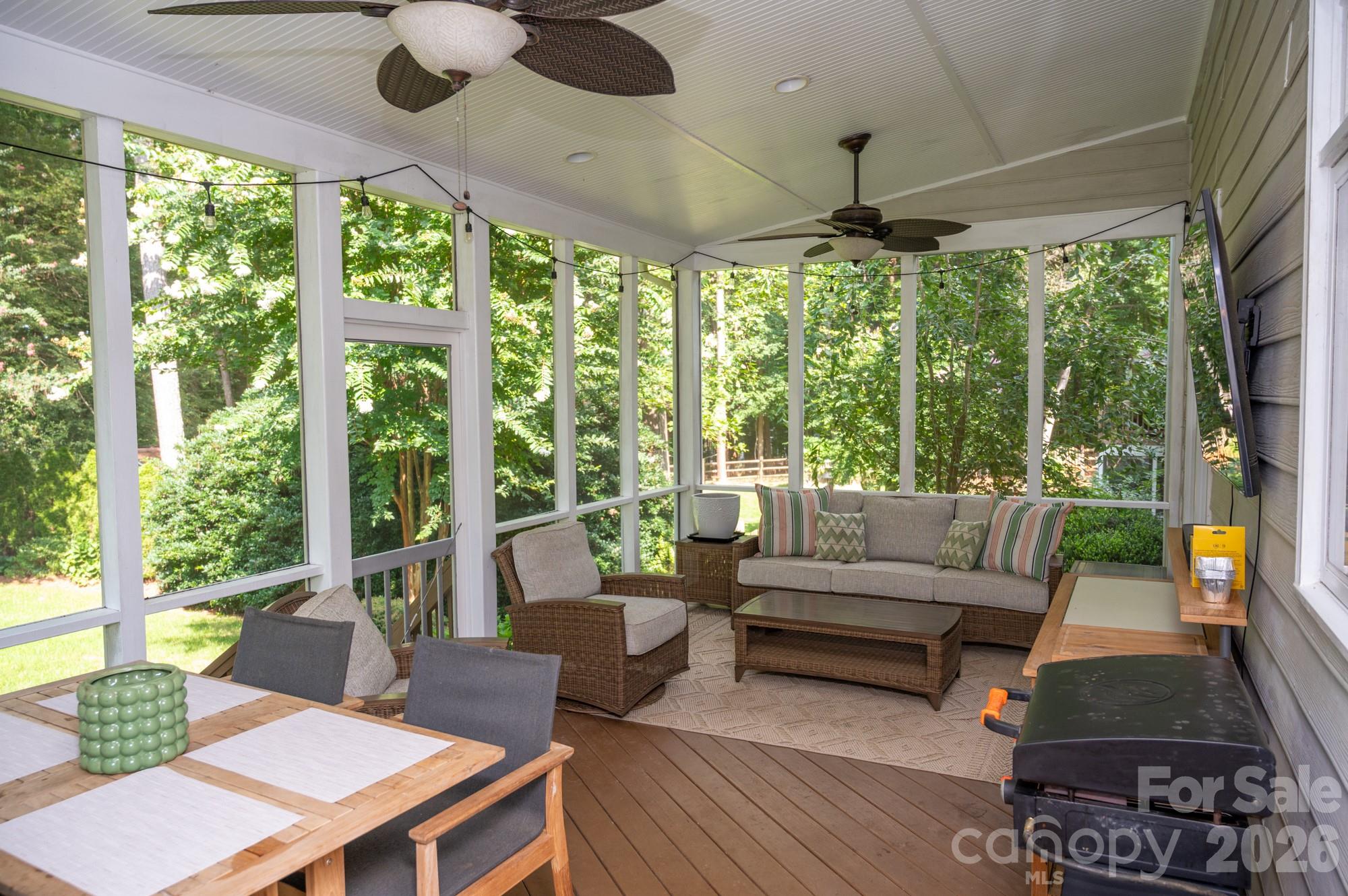 195 Cove Creek Loop — Mooresville