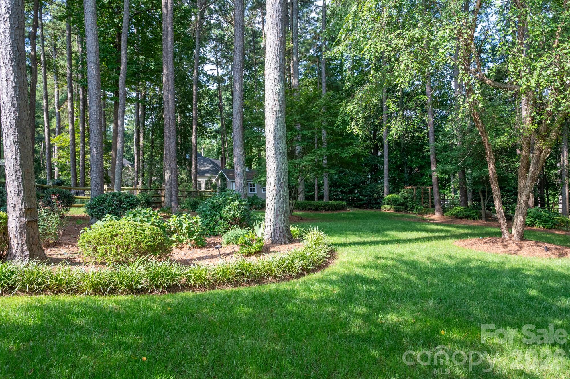 195 Cove Creek Loop — Mooresville