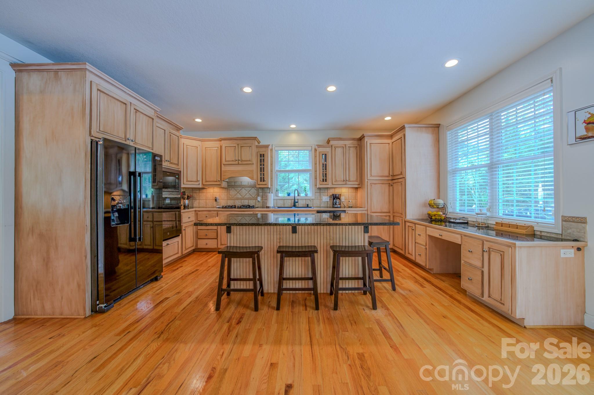 9 Double Eagle Drive — Weaverville