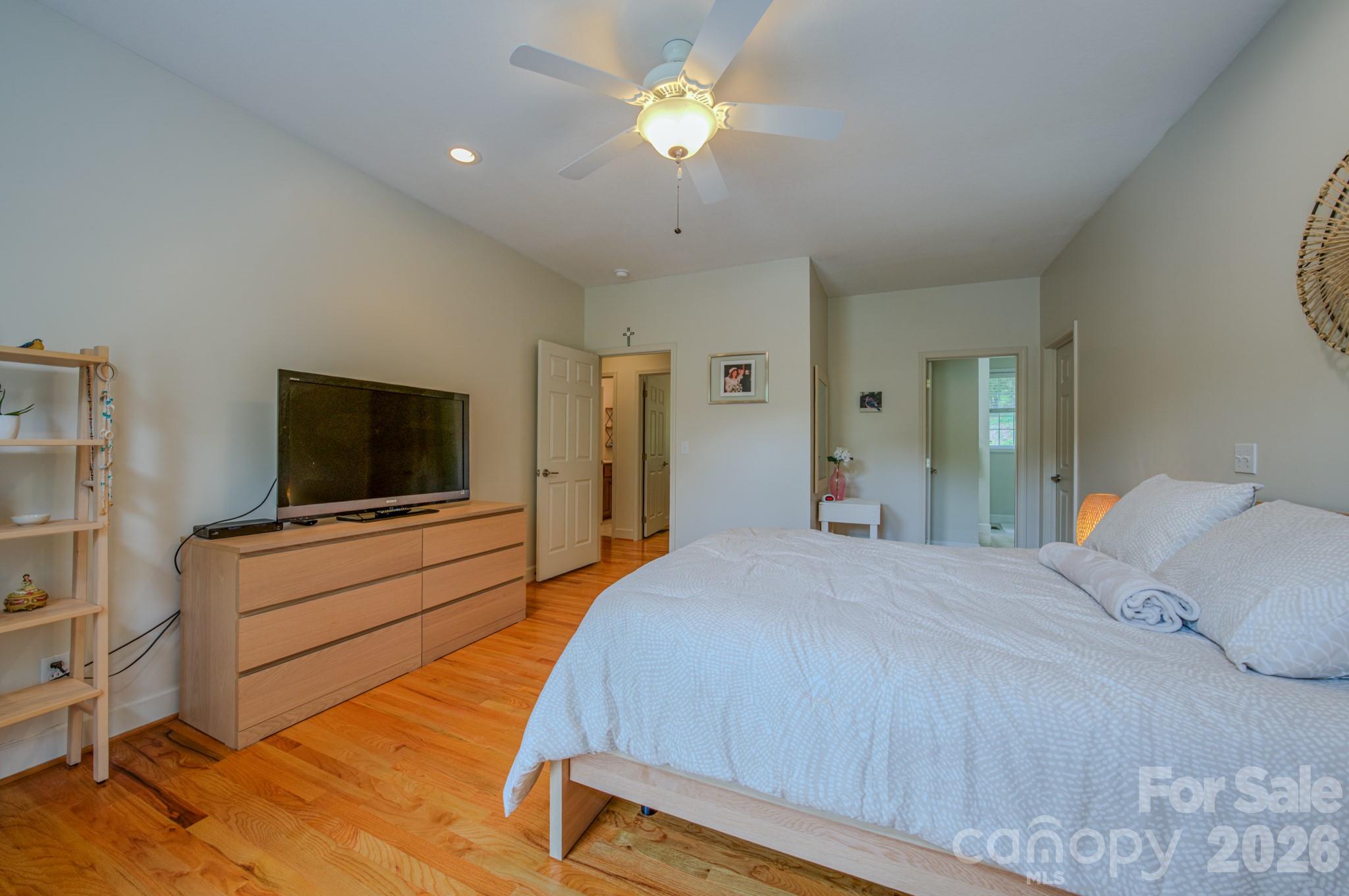 9 Double Eagle Drive — Weaverville