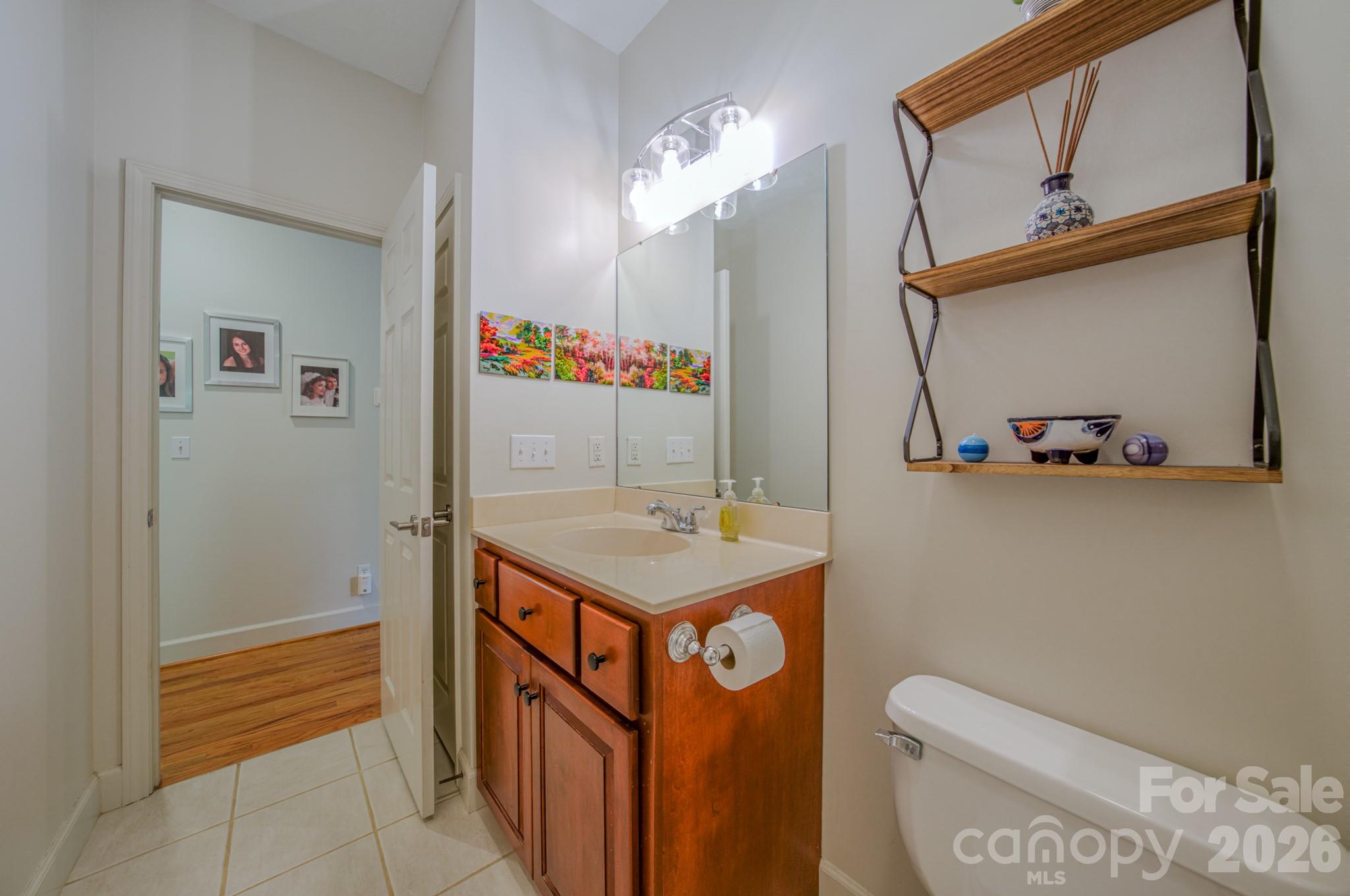 9 Double Eagle Drive — Weaverville