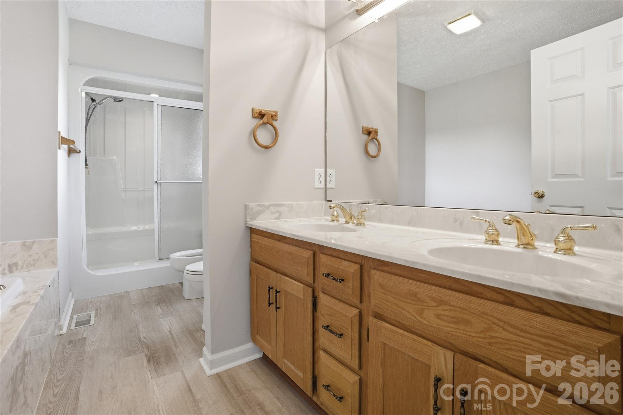 112 Mobeal Lane — Statesville