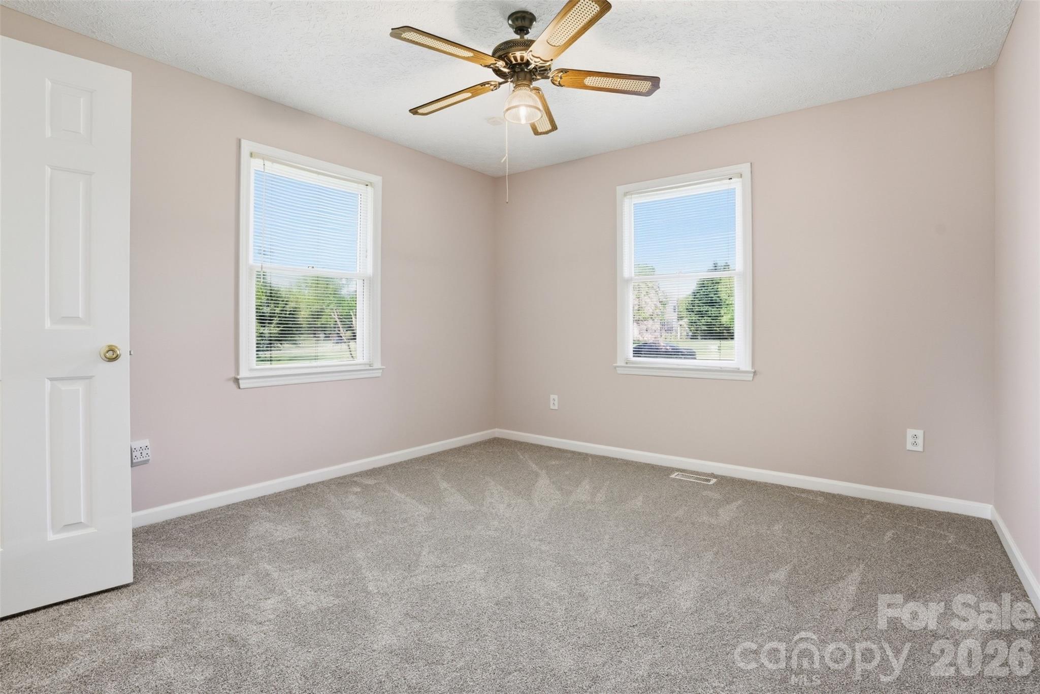 112 Mobeal Lane — Statesville