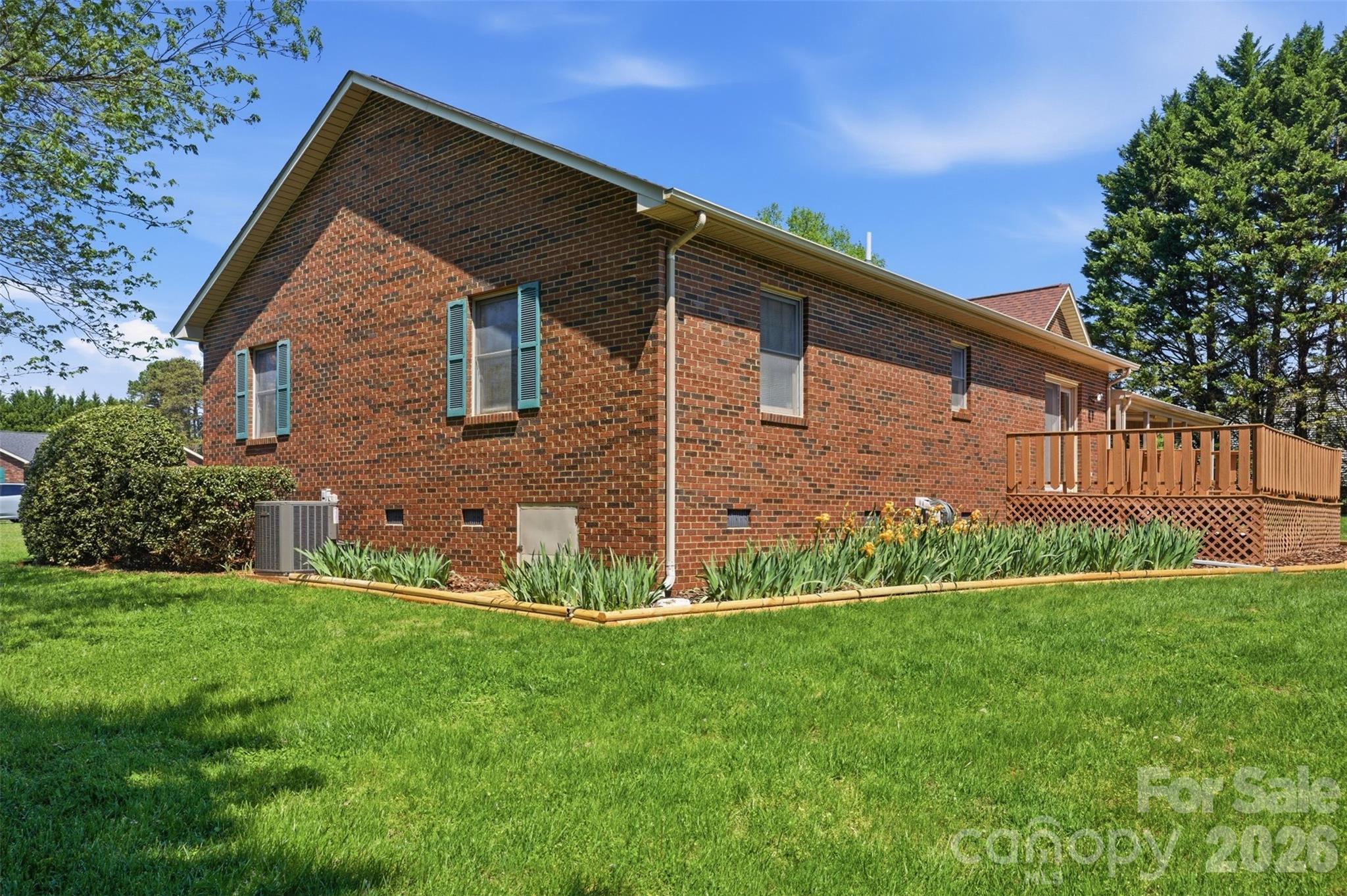 112 Mobeal Lane — Statesville