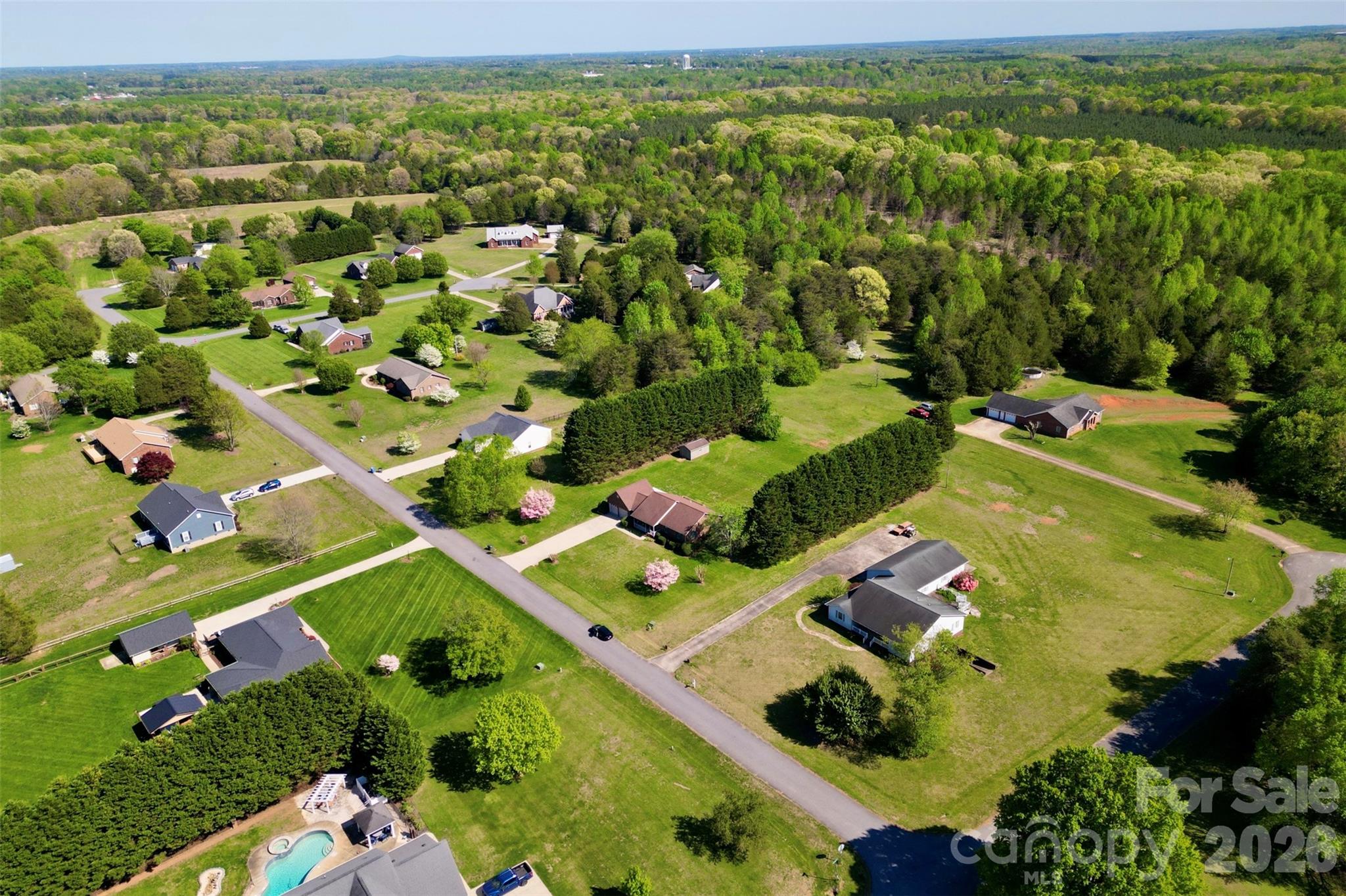 112 Mobeal Lane — Statesville
