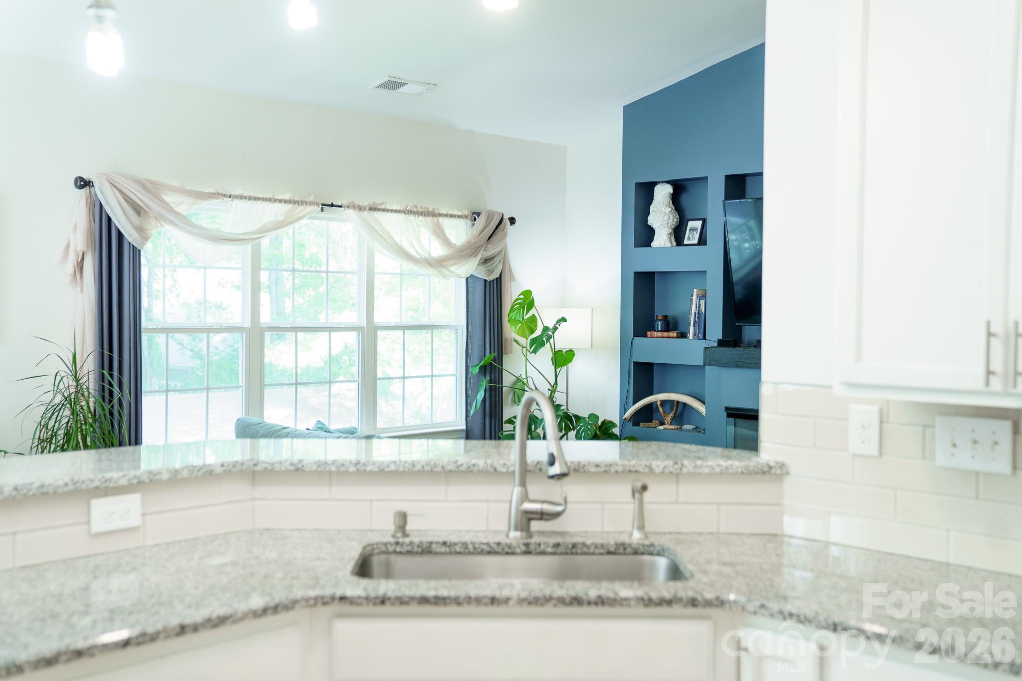 6117 Robert Street — Huntersville