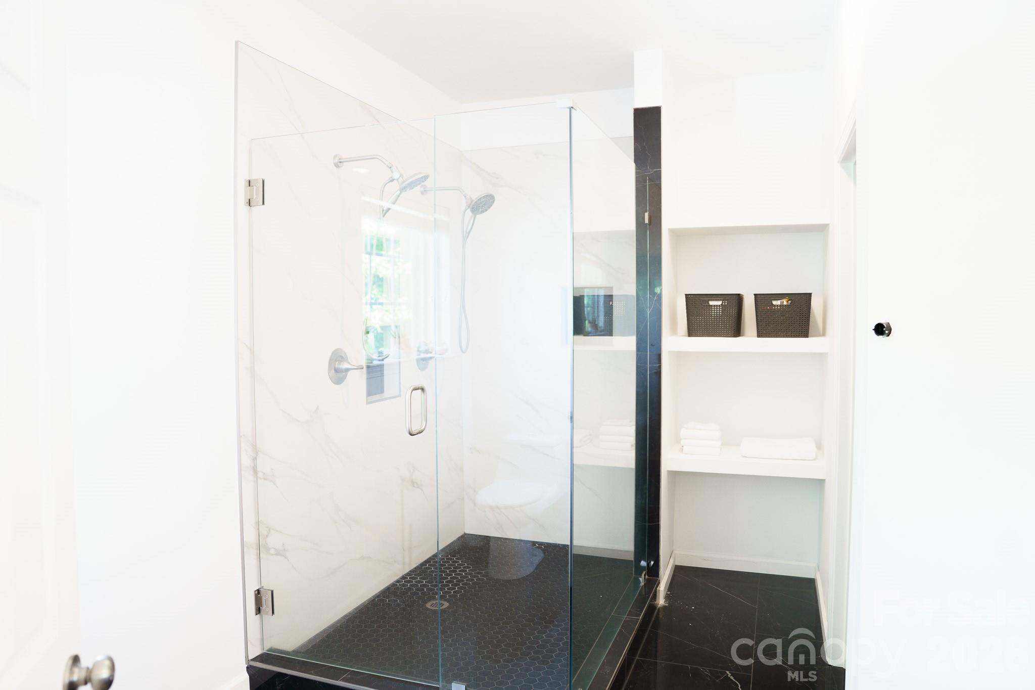6117 Robert Street — Huntersville