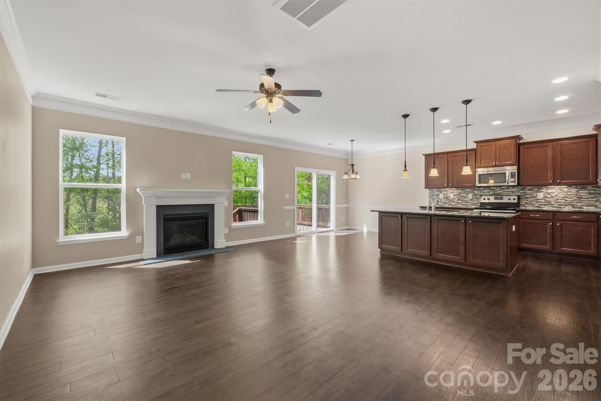 106 E Heart Pine Lane — Statesville