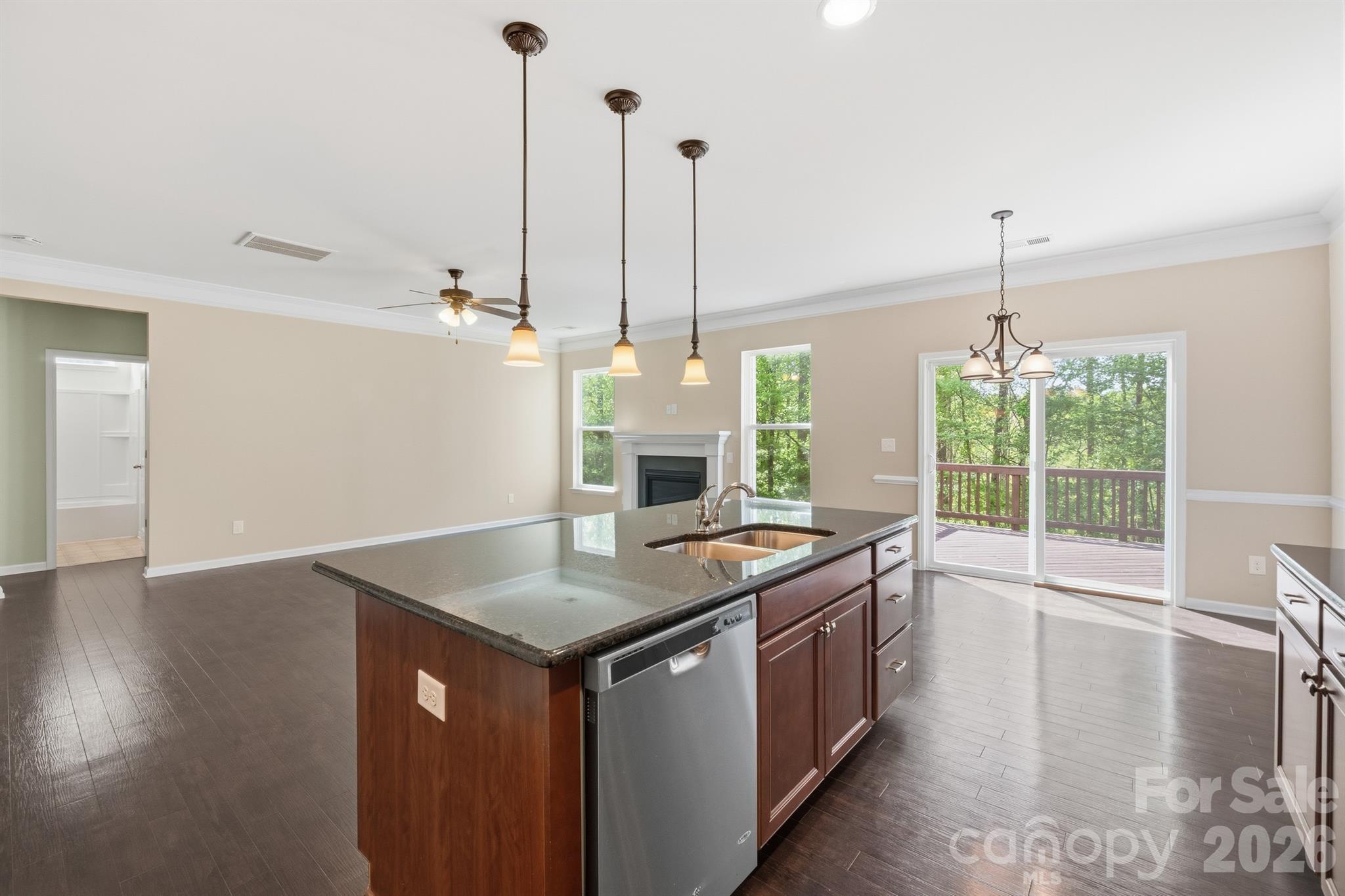 106 E Heart Pine Lane — Statesville