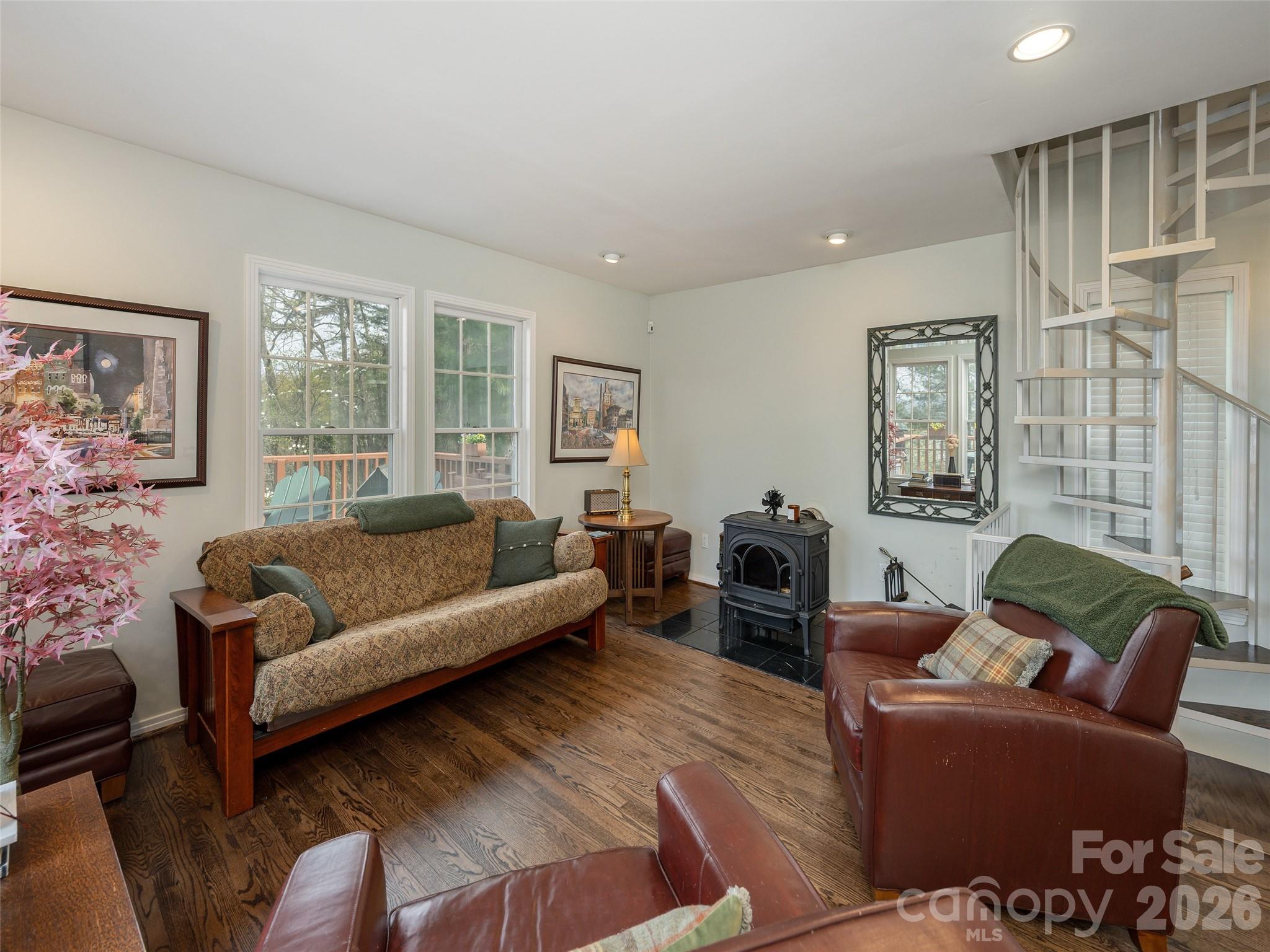 403 Cherokee Road — Asheville