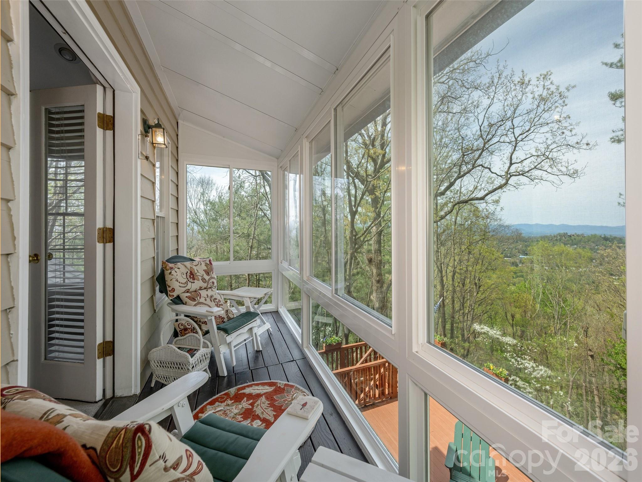 403 Cherokee Road — Asheville