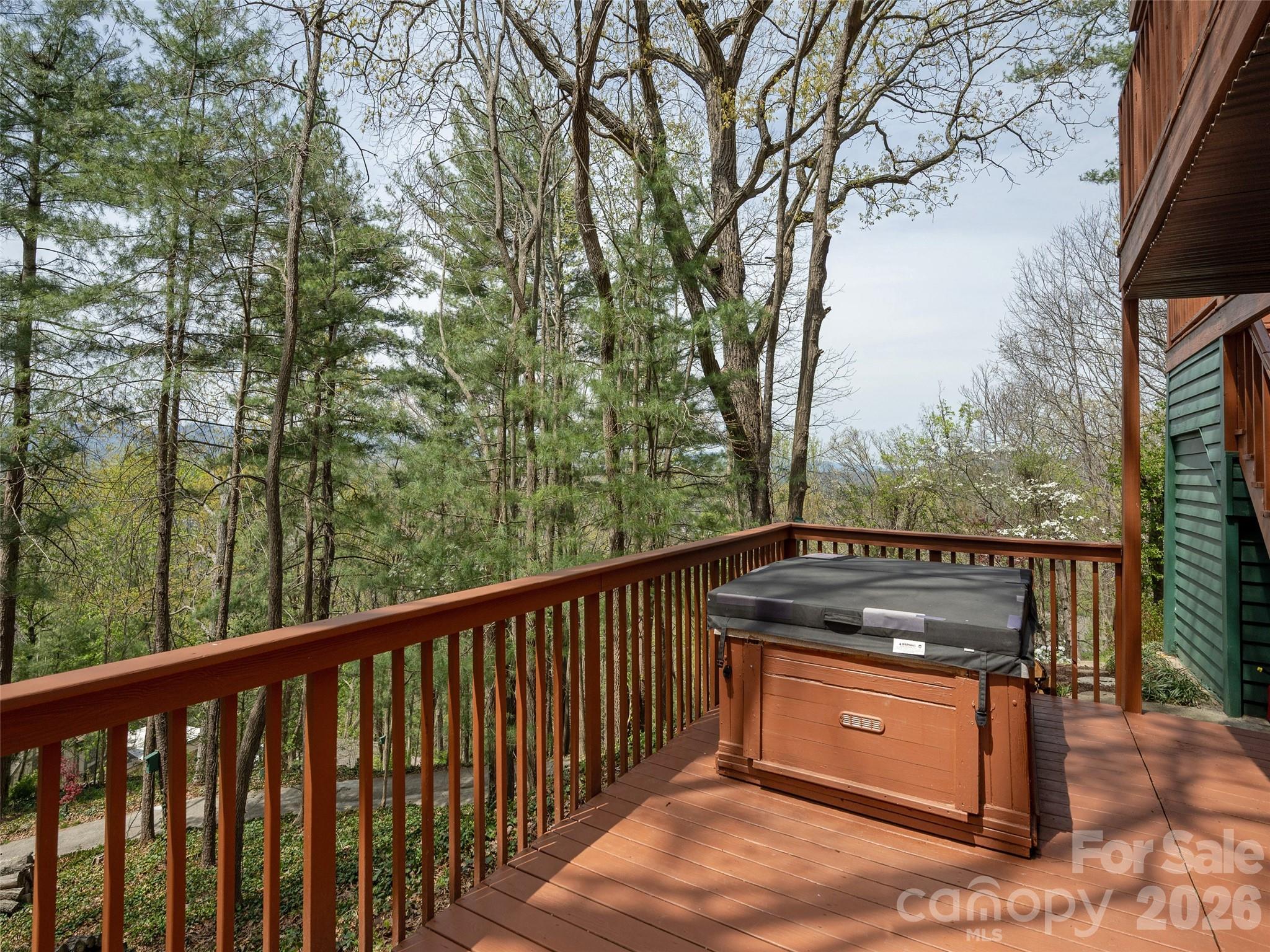 403 Cherokee Road — Asheville