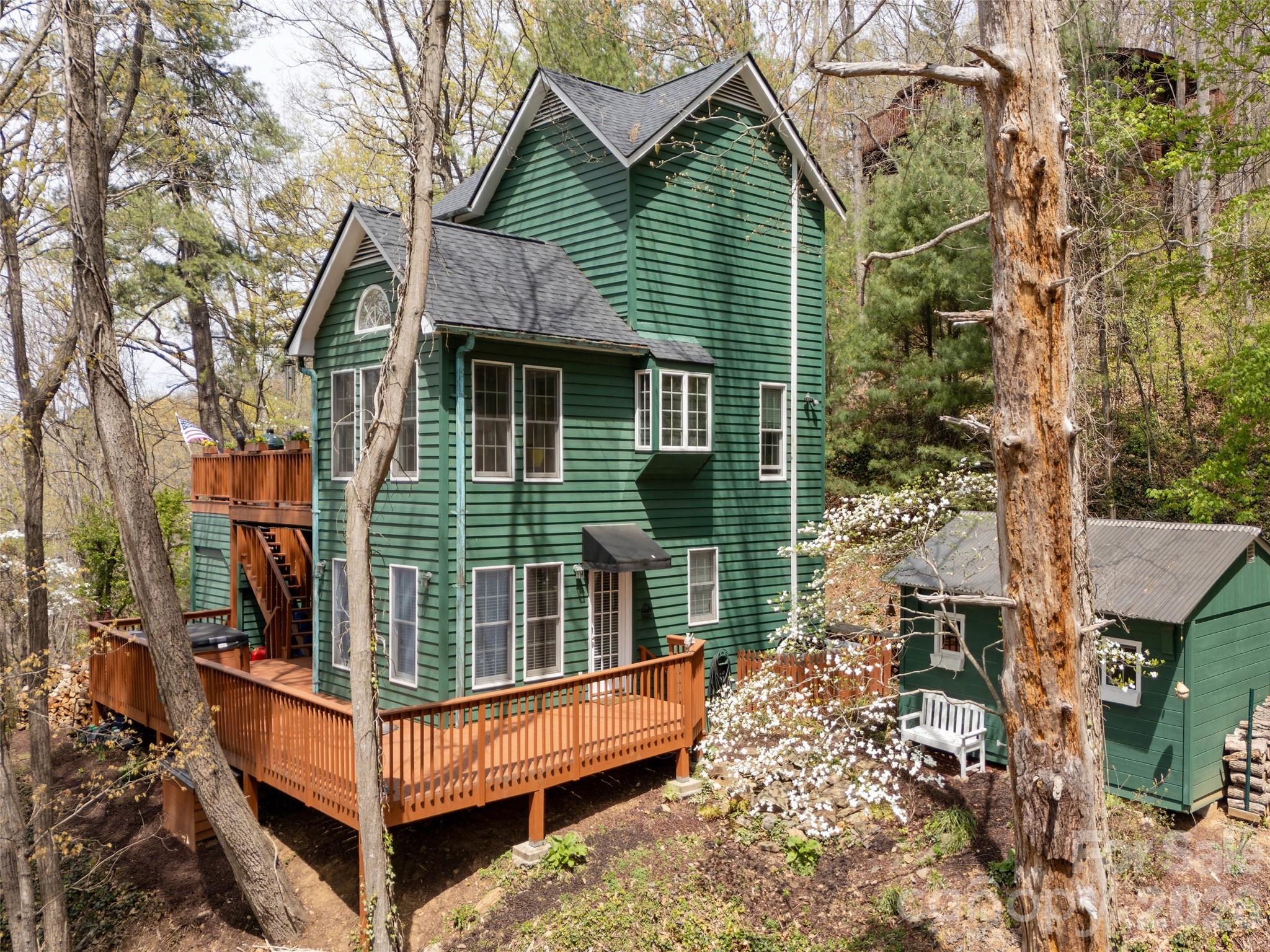 403 Cherokee Road — Asheville