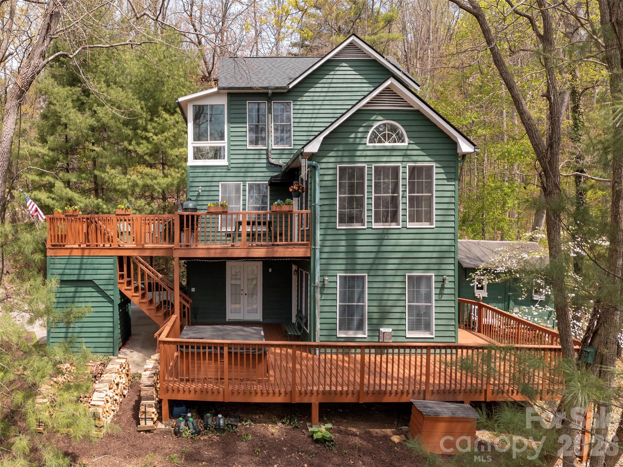 403 Cherokee Road — Asheville