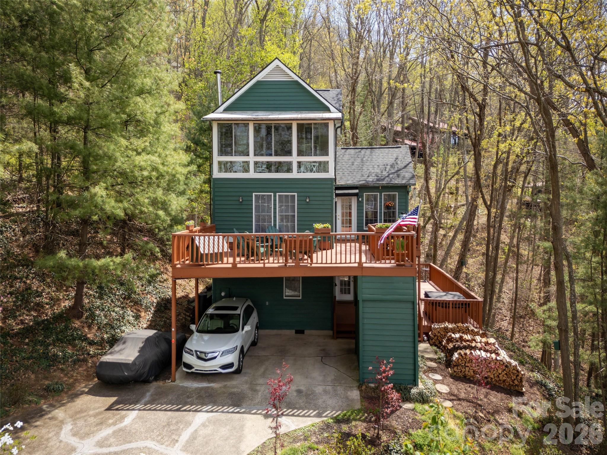 403 Cherokee Road — Asheville