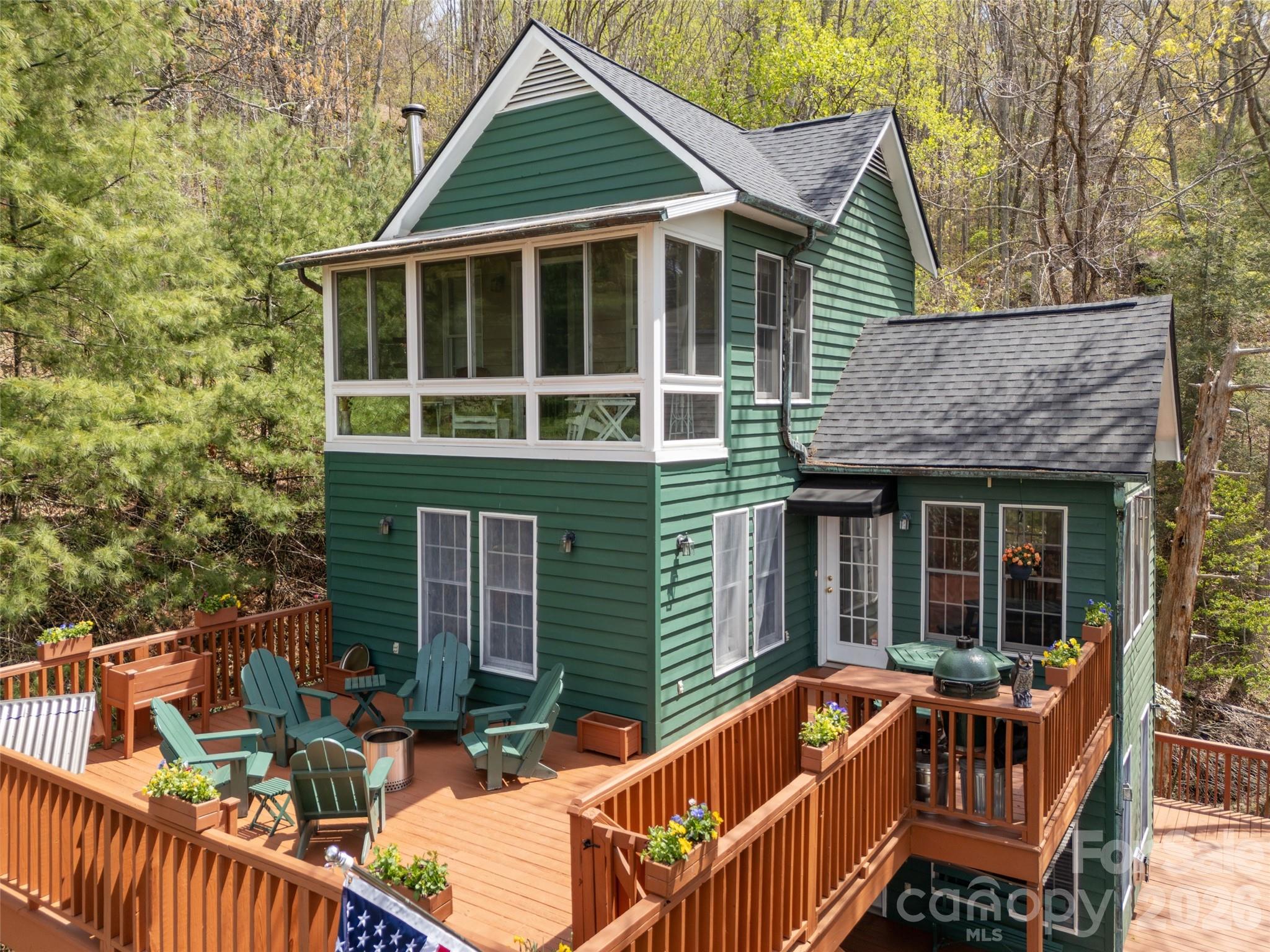 403 Cherokee Road — Asheville