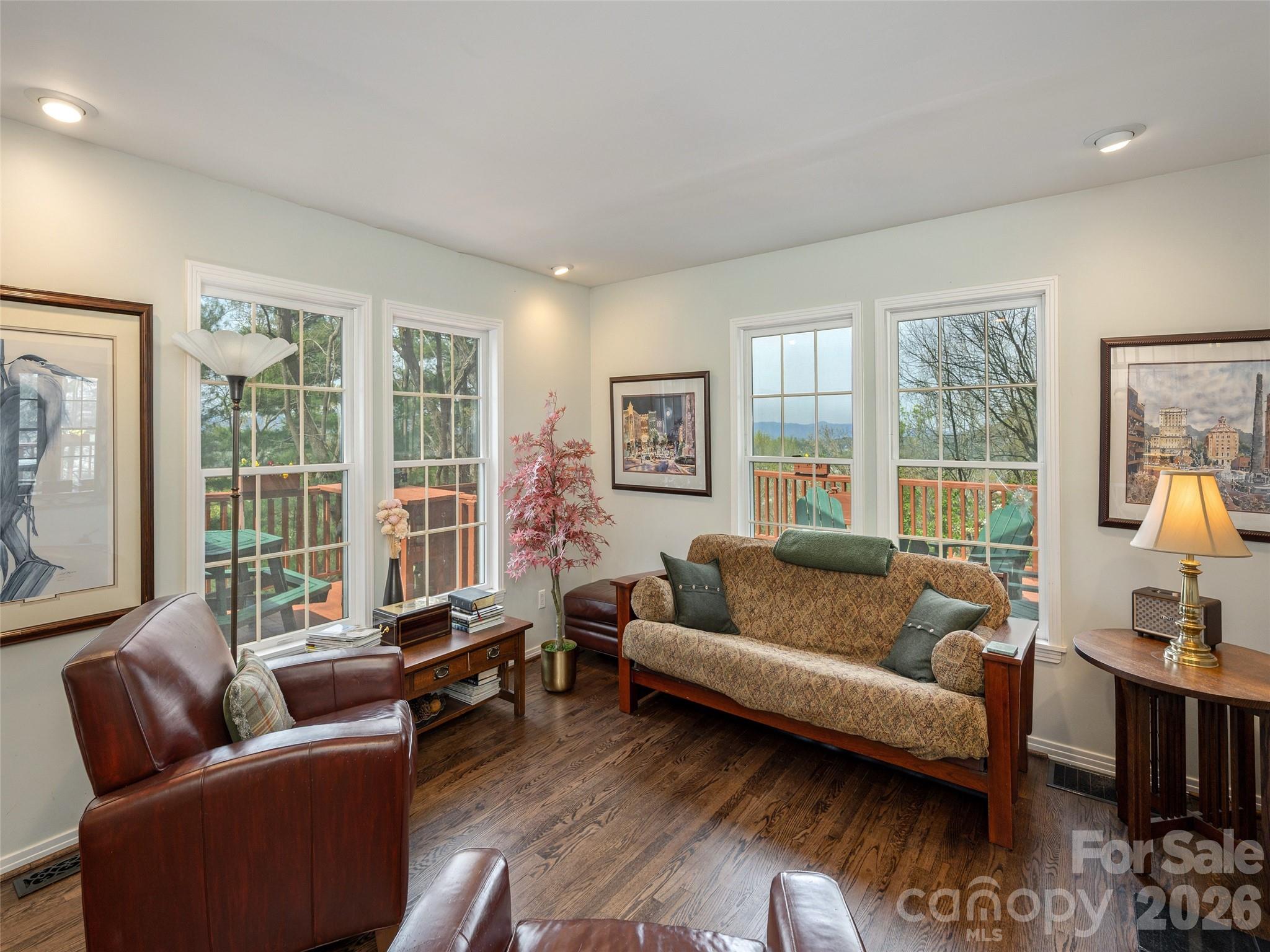 403 Cherokee Road — Asheville