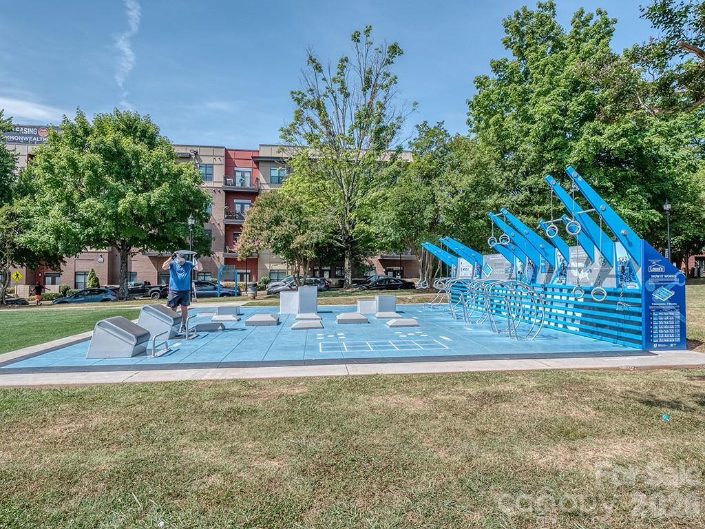 1427 Tippah Park Court — Charlotte