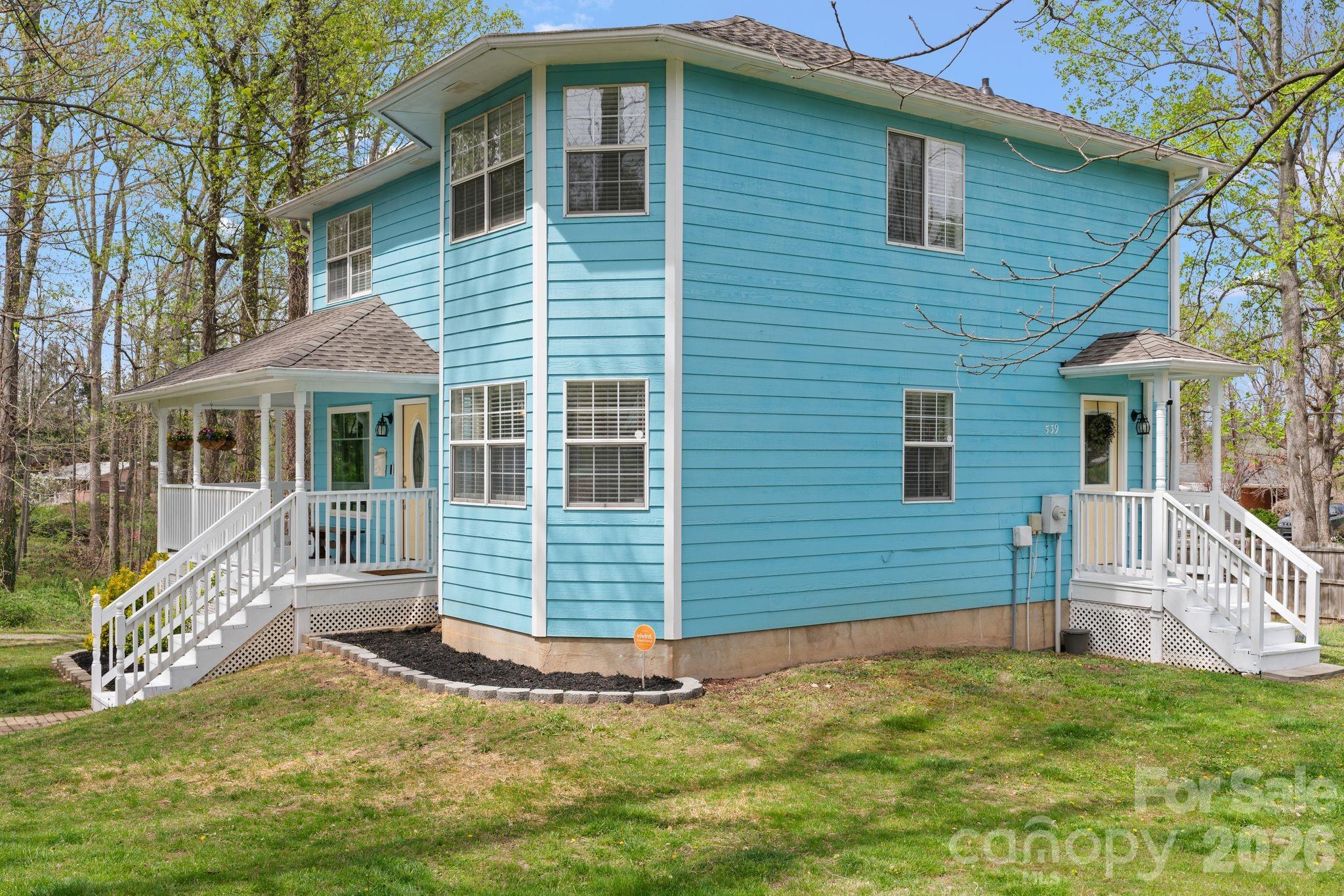 539 Caribou Road — Asheville