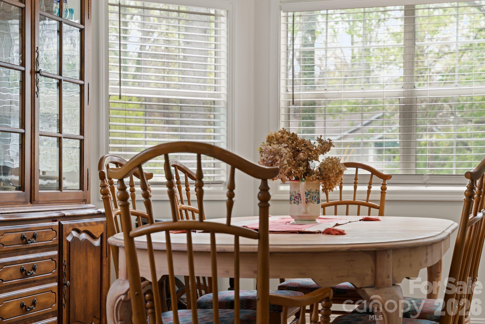 539 Caribou Road — Asheville