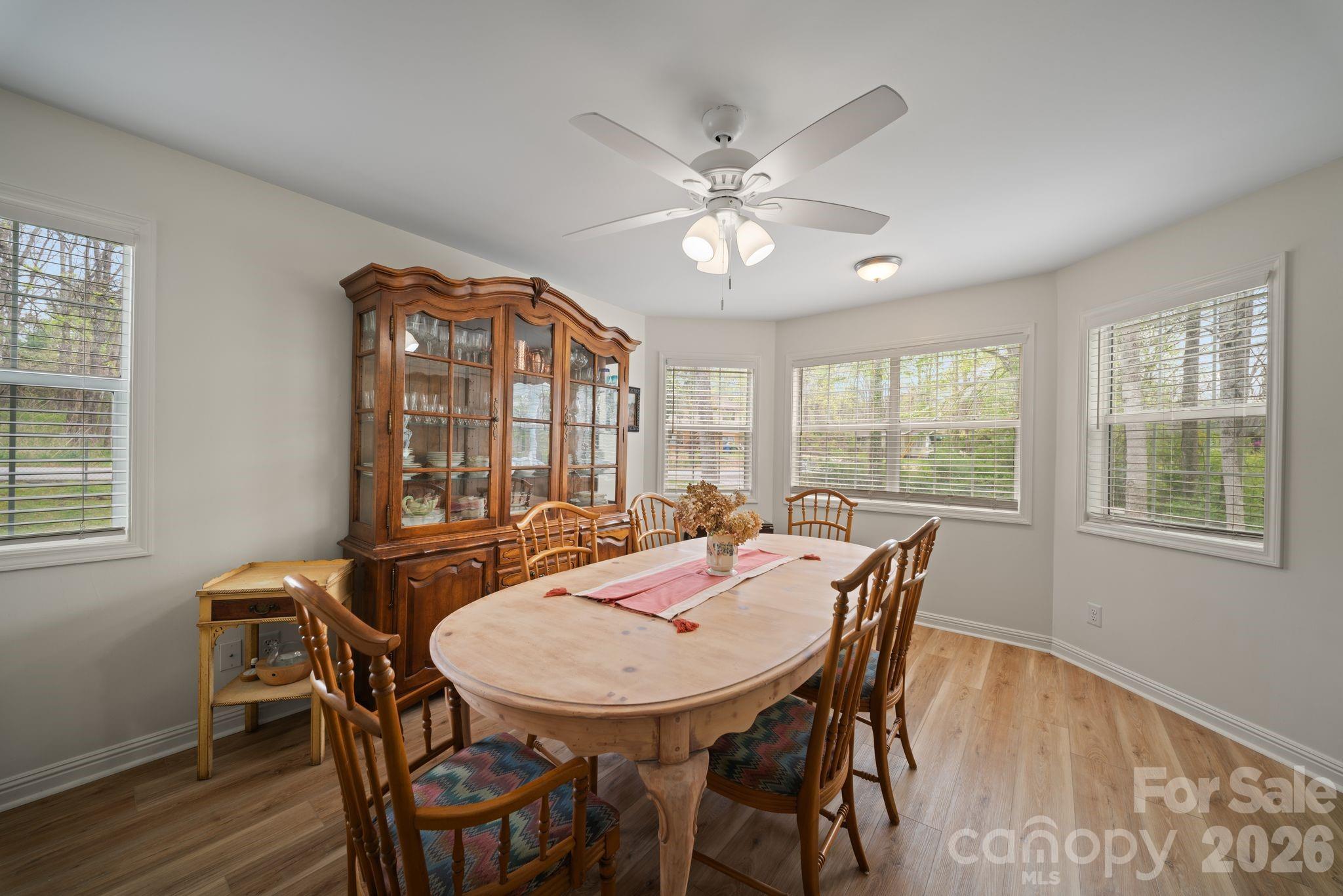 539 Caribou Road — Asheville