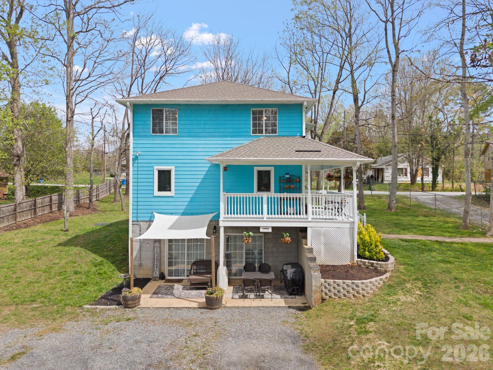 539 Caribou Road — Asheville