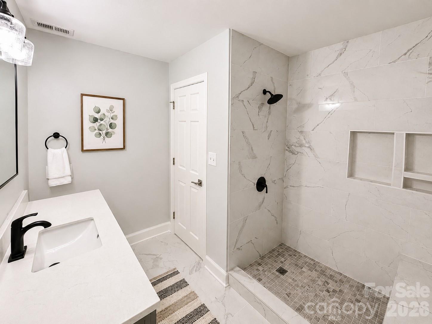 603 29th Avenue NE #213 — Hickory