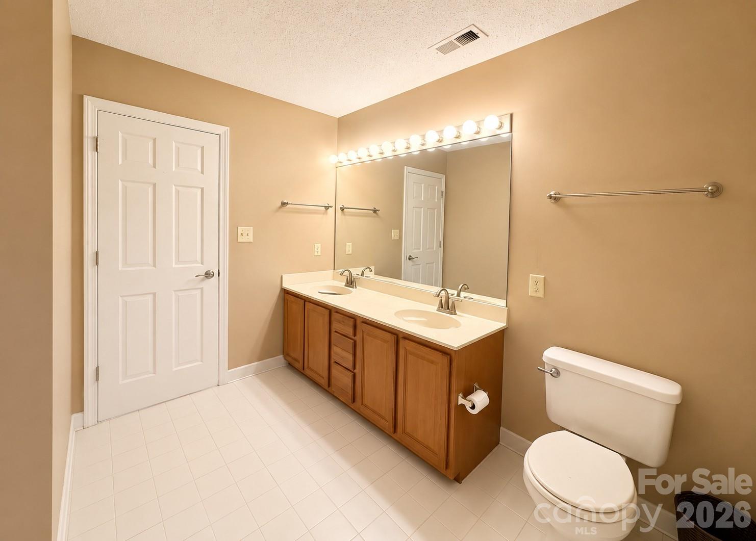 603 29th Avenue NE #213 — Hickory