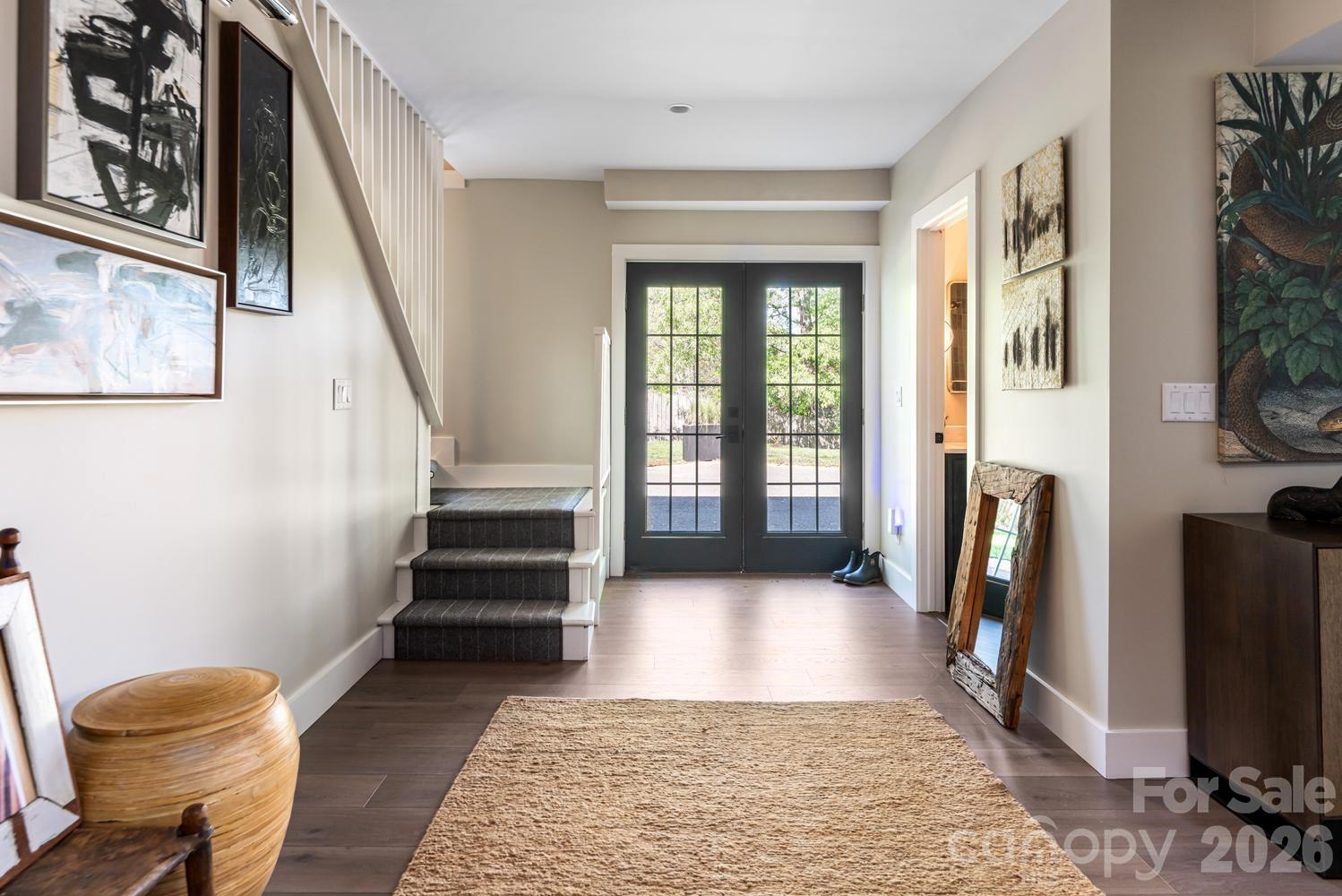 15 Red Oak Road — Asheville