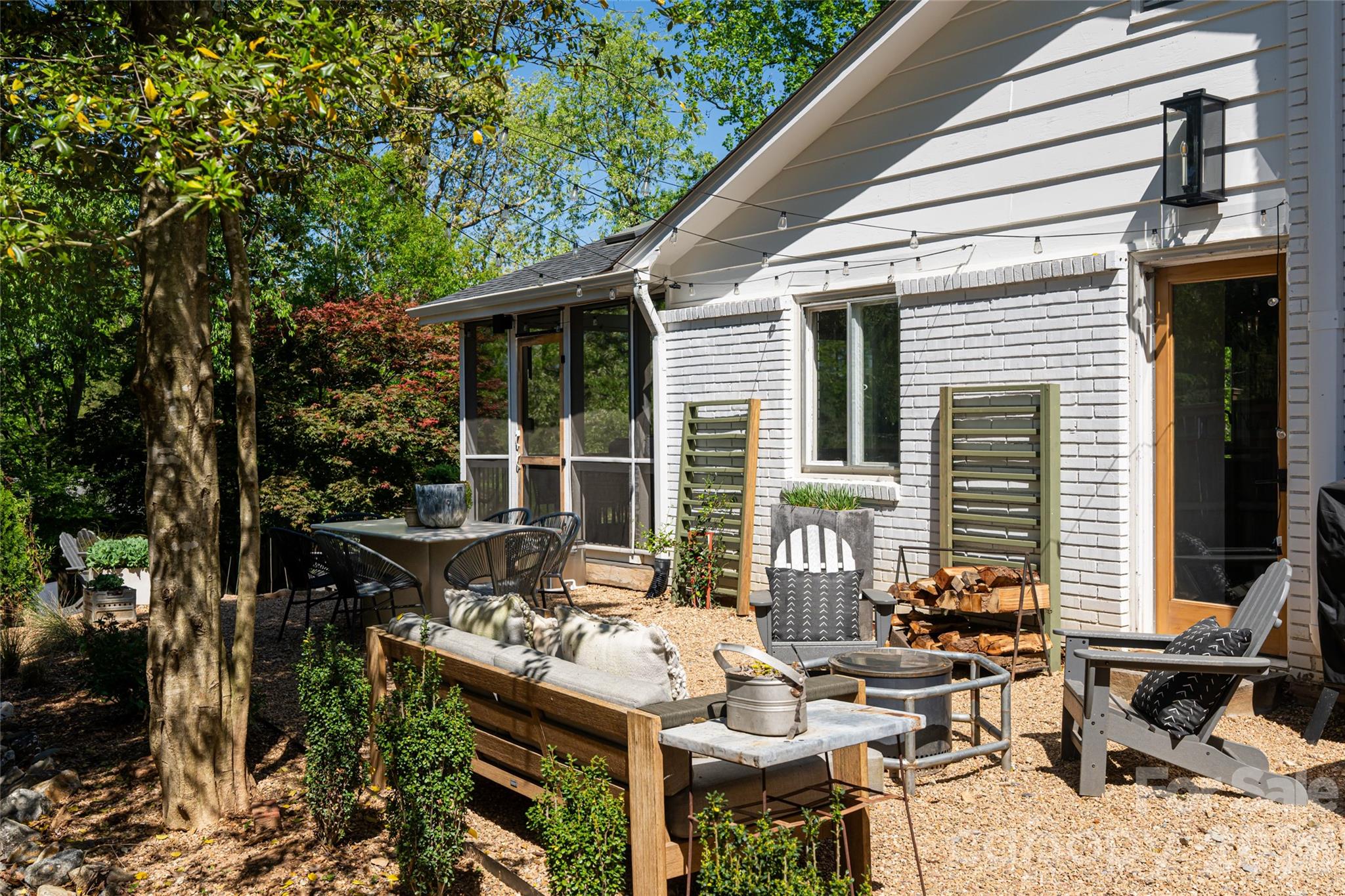 15 Red Oak Road — Asheville