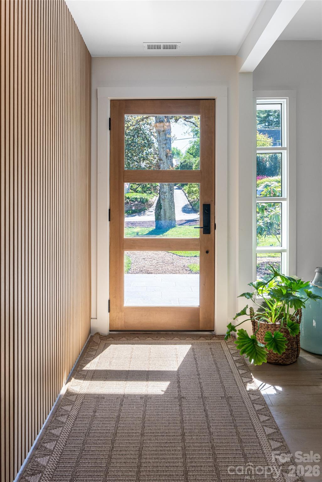 15 Red Oak Road — Asheville