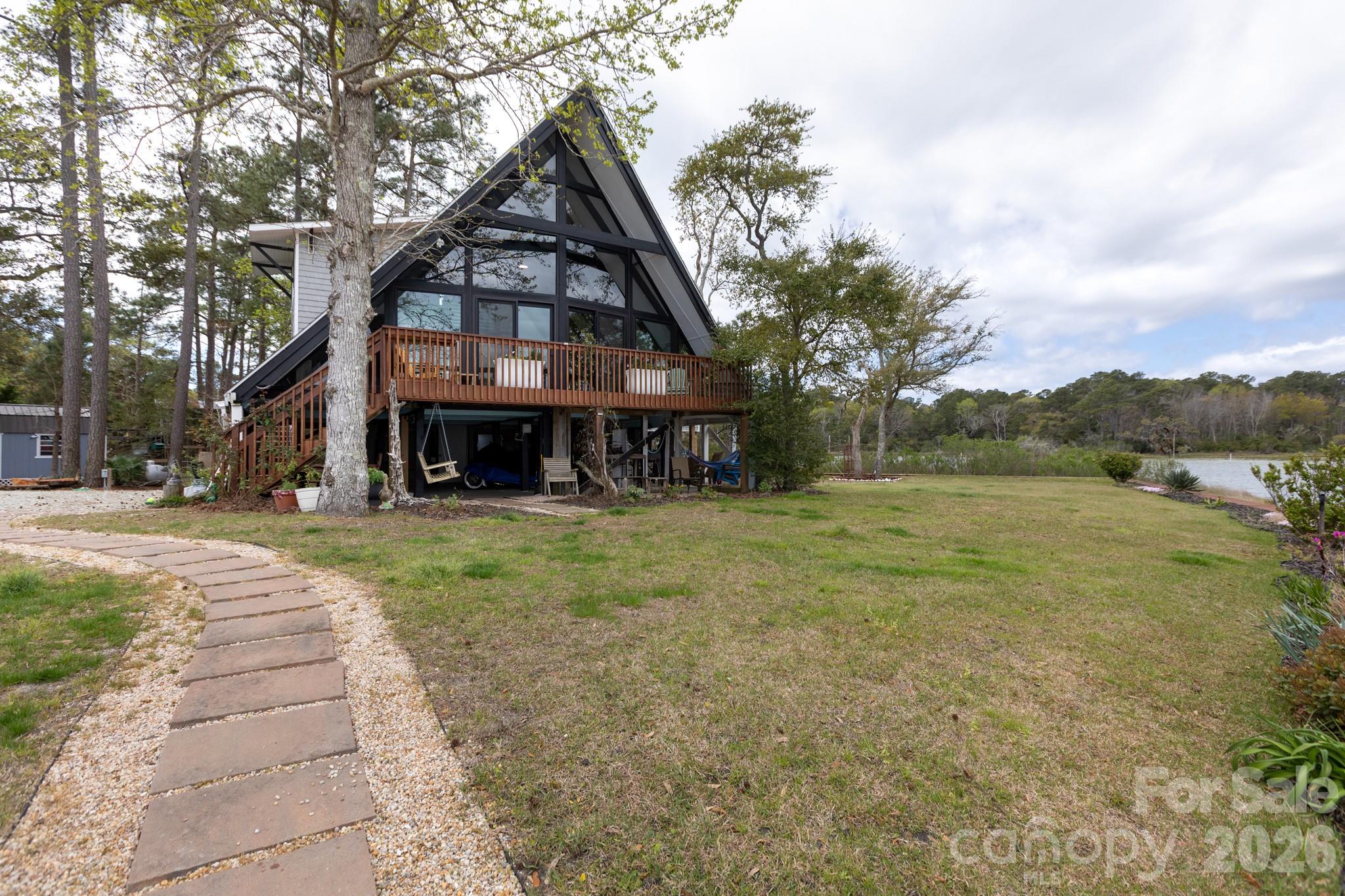 211 Fannie Creek Lane — Sneads Ferry