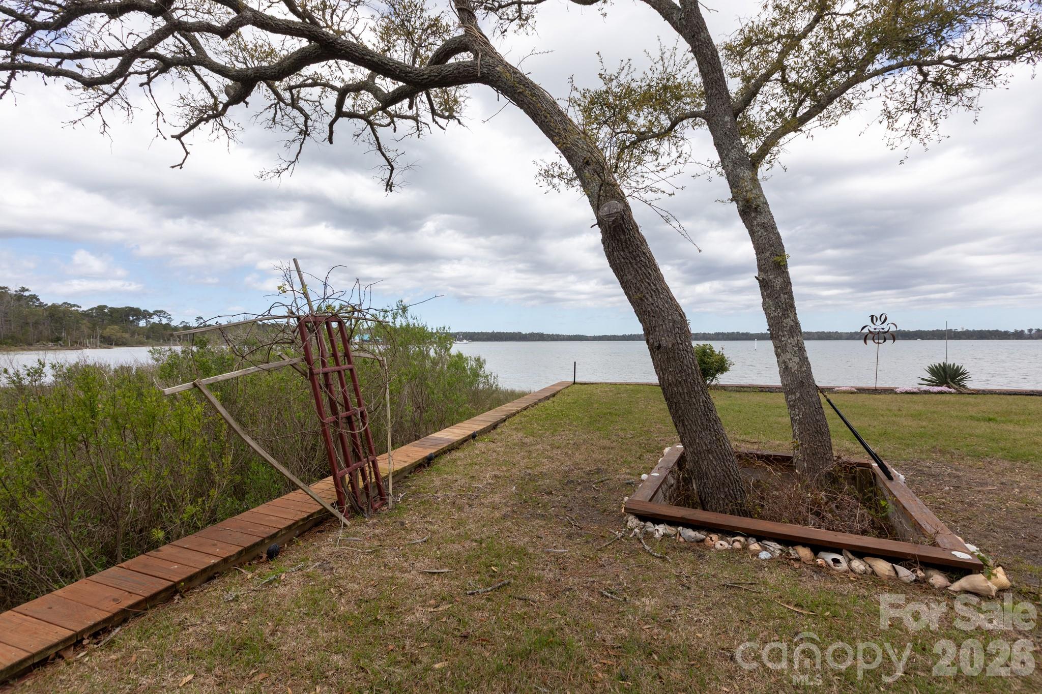 211 Fannie Creek Lane — Sneads Ferry