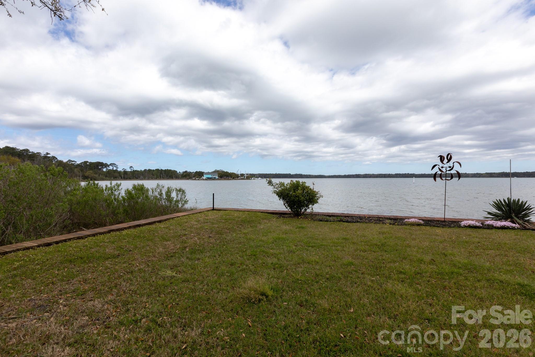 211 Fannie Creek Lane — Sneads Ferry