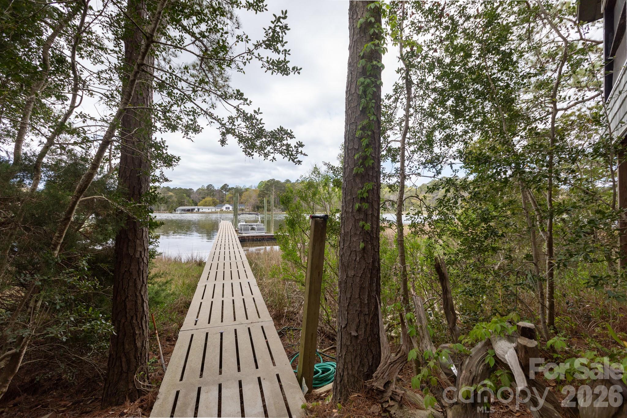 211 Fannie Creek Lane — Sneads Ferry