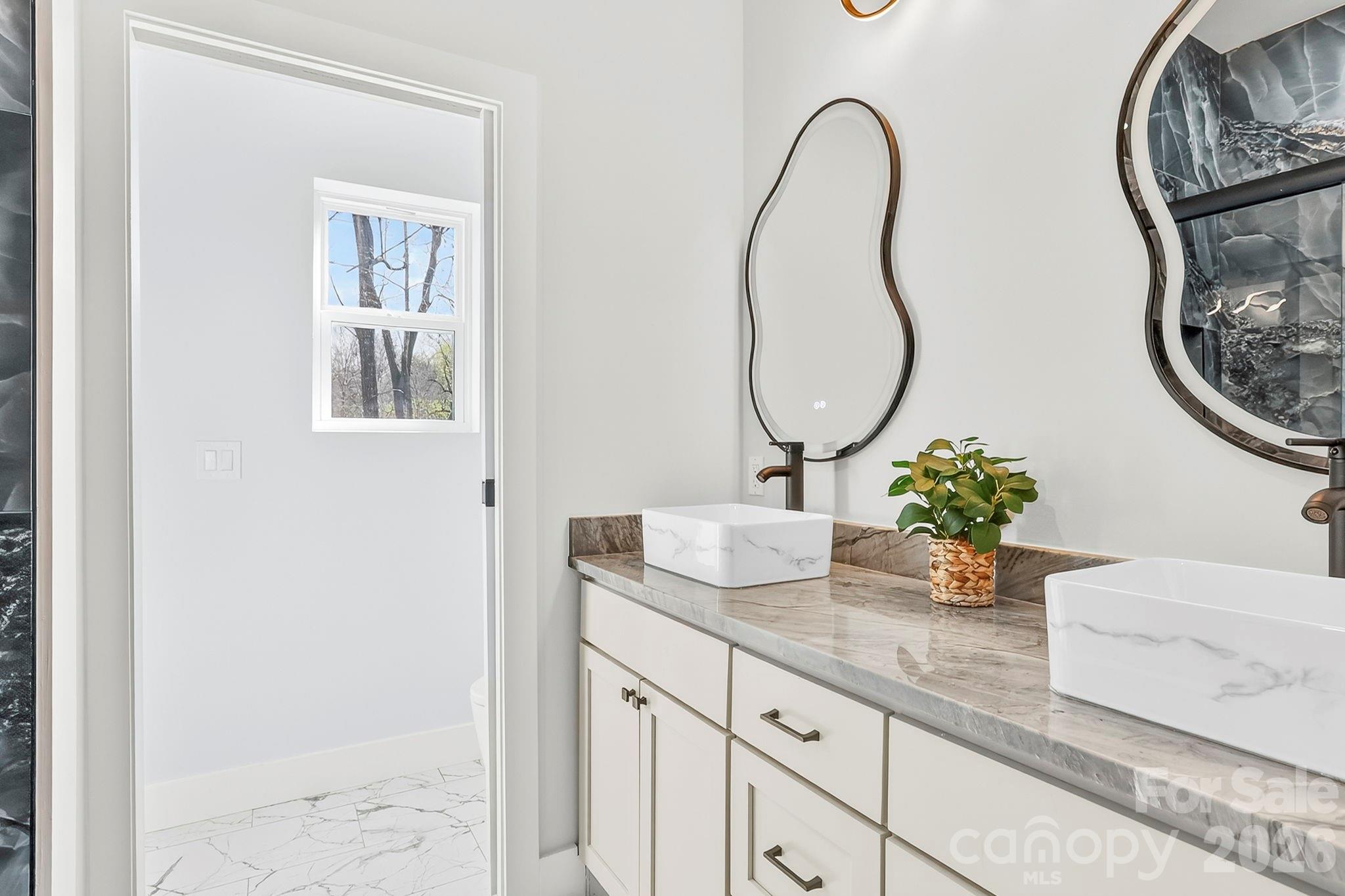 162 Preserve Court — Hendersonville