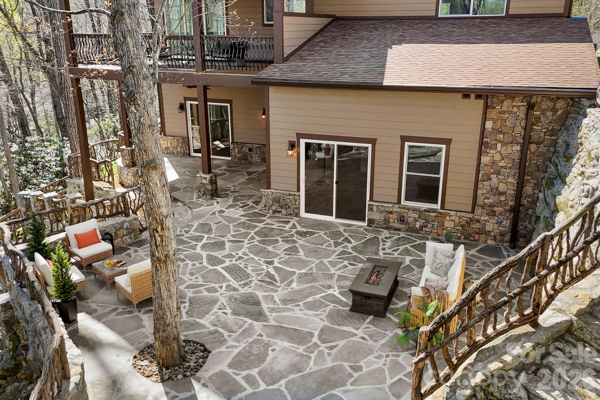 162 Preserve Court — Hendersonville