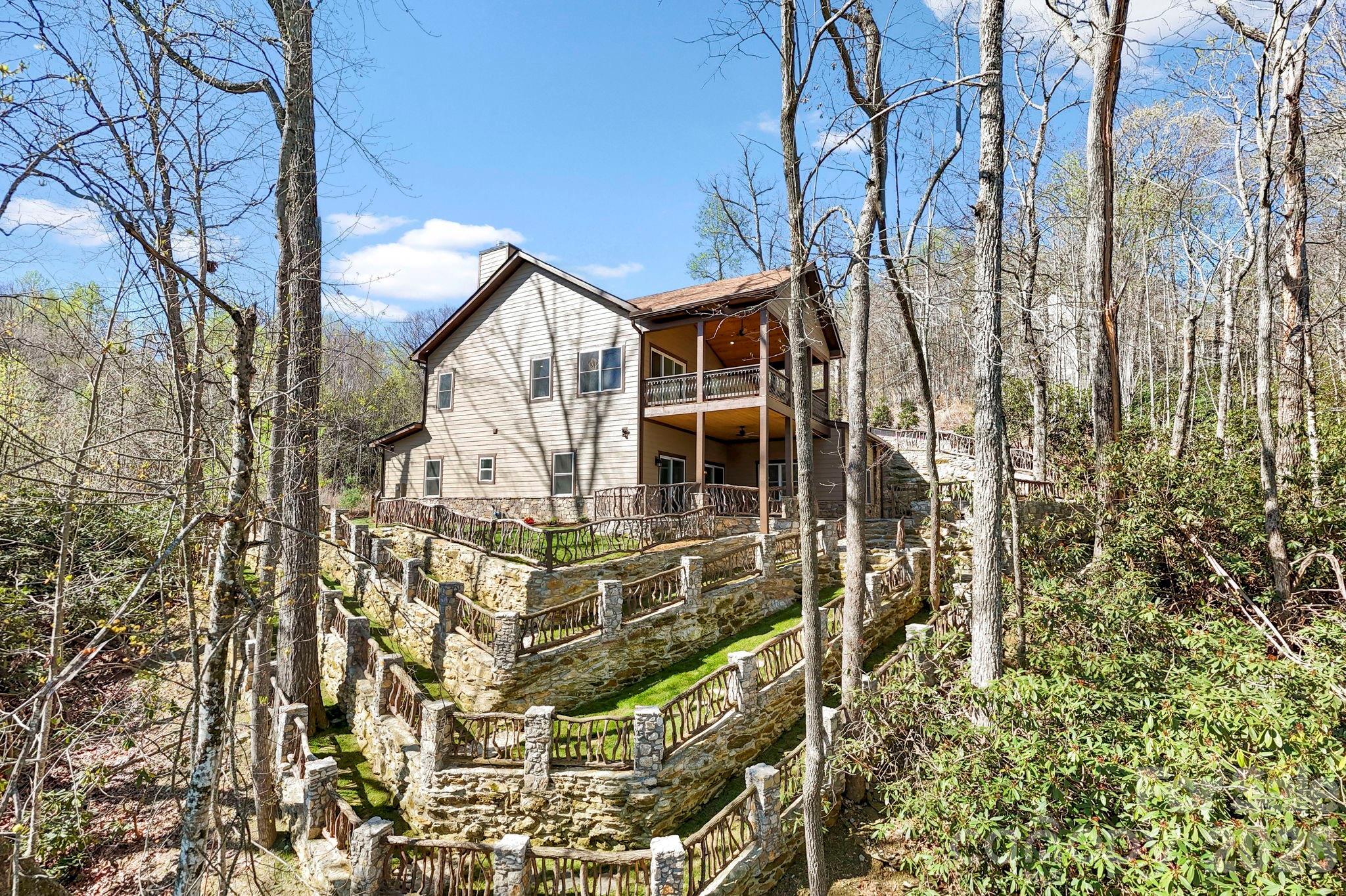 162 Preserve Court — Hendersonville
