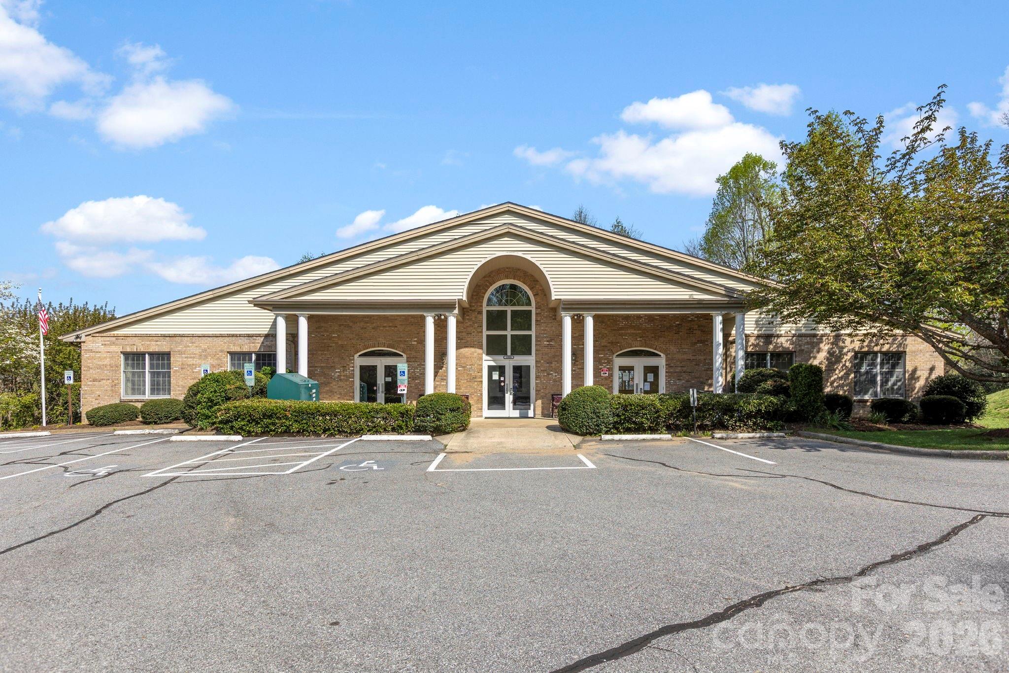 162 Preserve Court — Hendersonville