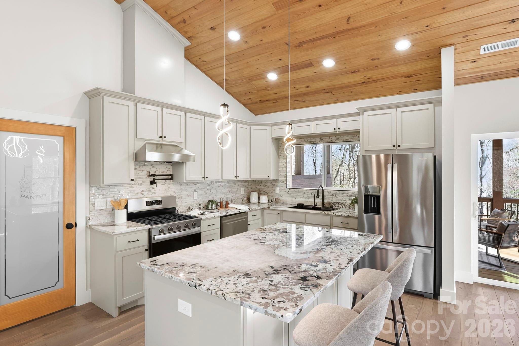 162 Preserve Court — Hendersonville