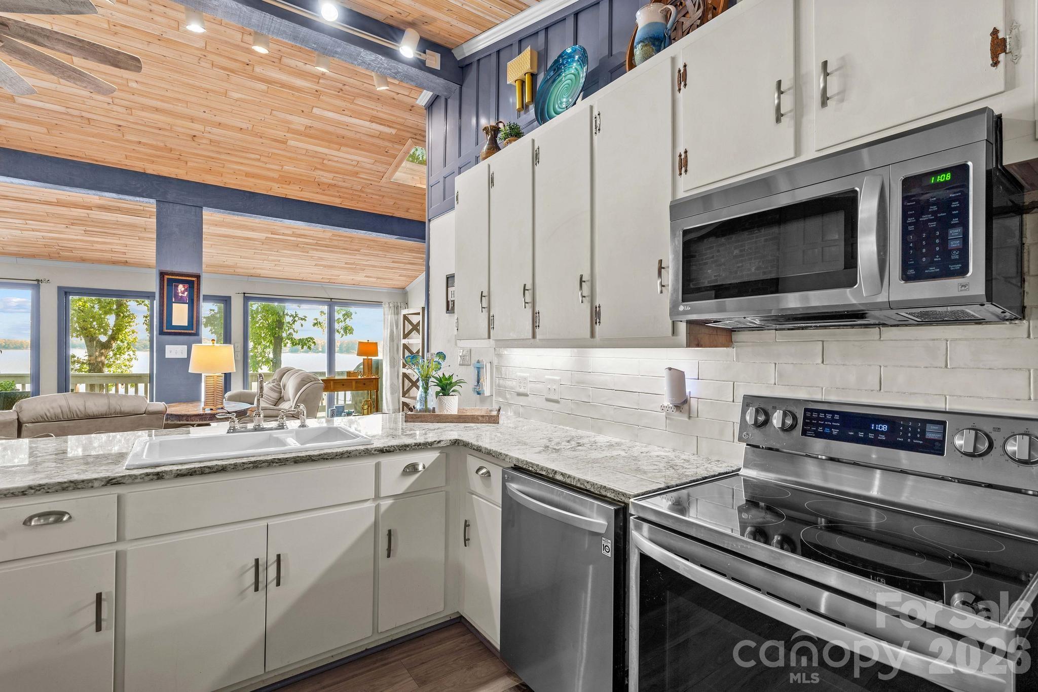 395 Rendleman Drive — Salisbury