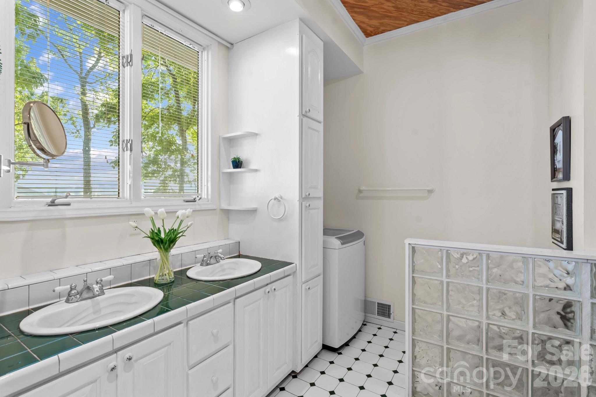 395 Rendleman Drive — Salisbury