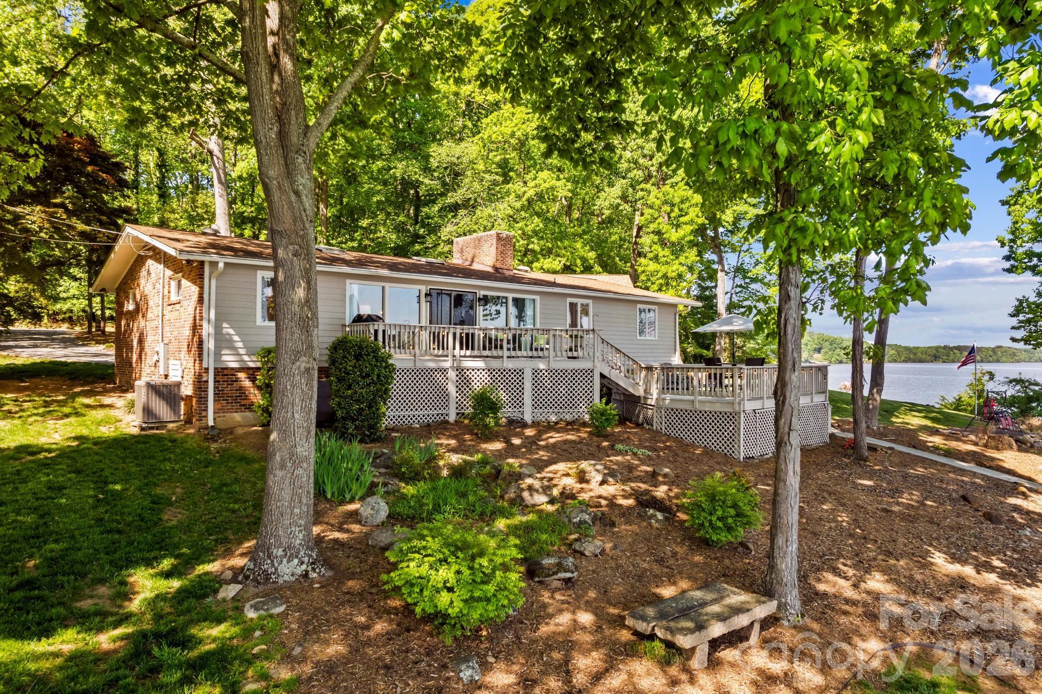 395 Rendleman Drive — Salisbury