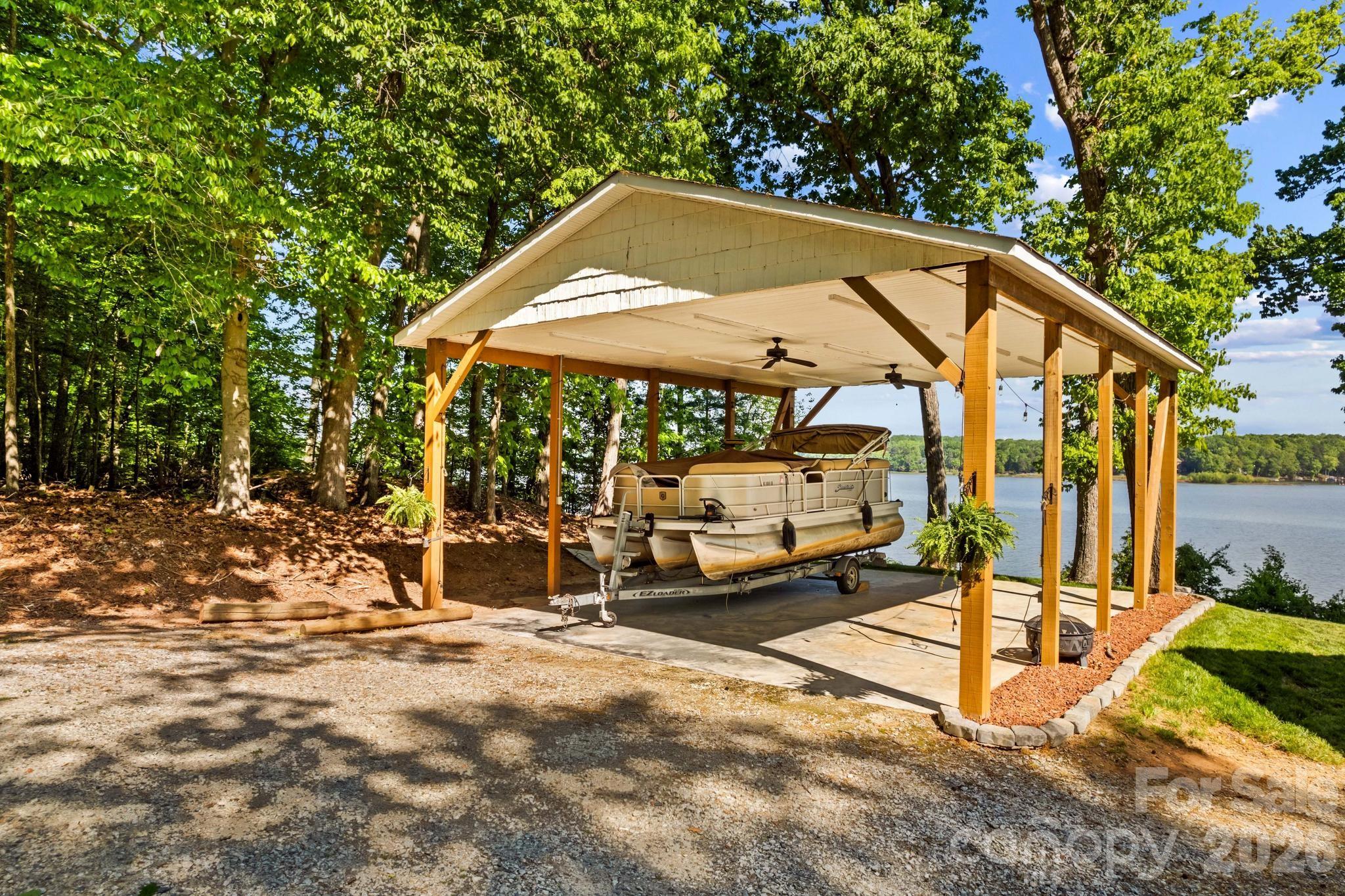 395 Rendleman Drive — Salisbury