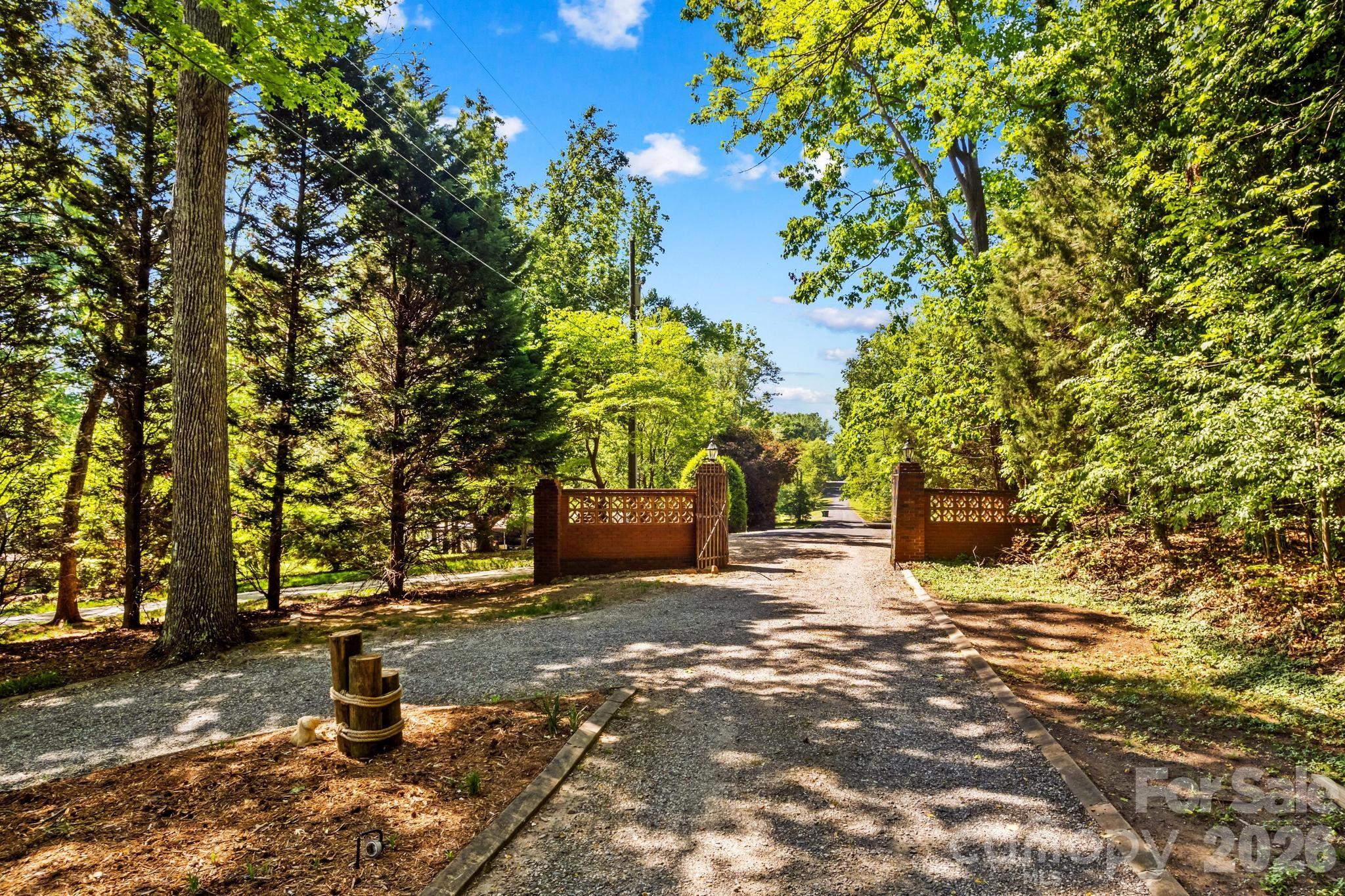 395 Rendleman Drive — Salisbury