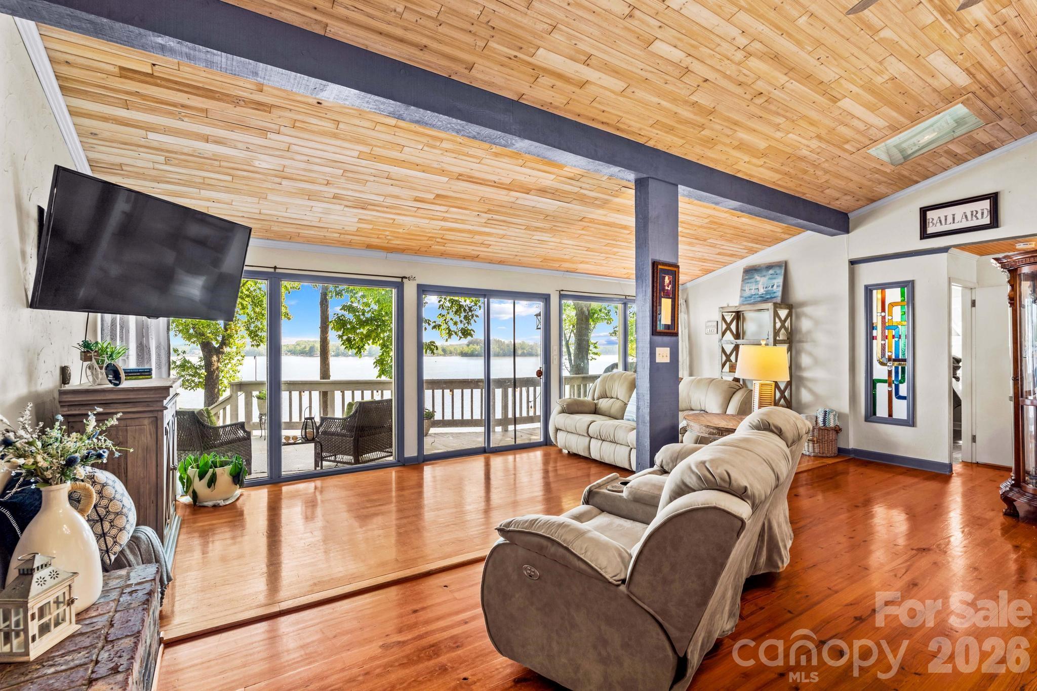 395 Rendleman Drive — Salisbury